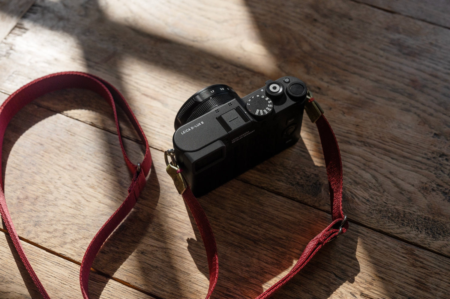 D-Lux 8 | Our Review