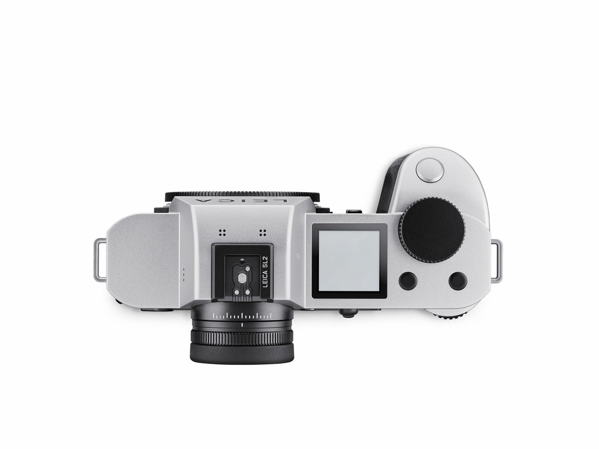 SL2, silver with LEICA VARIO-ELMAR-SL 1:2,8 / 24-70 ASPH.