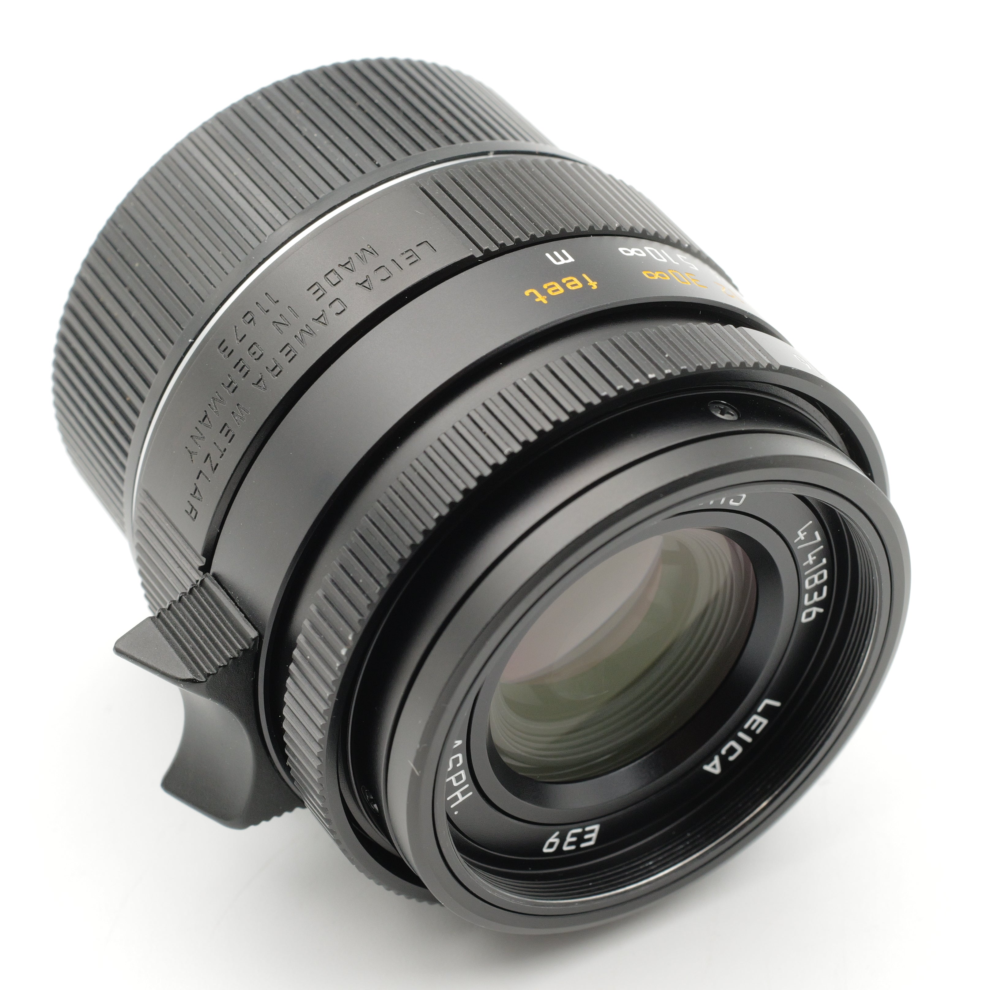 35mm f/2 Summicron-M ASPH. 4741836