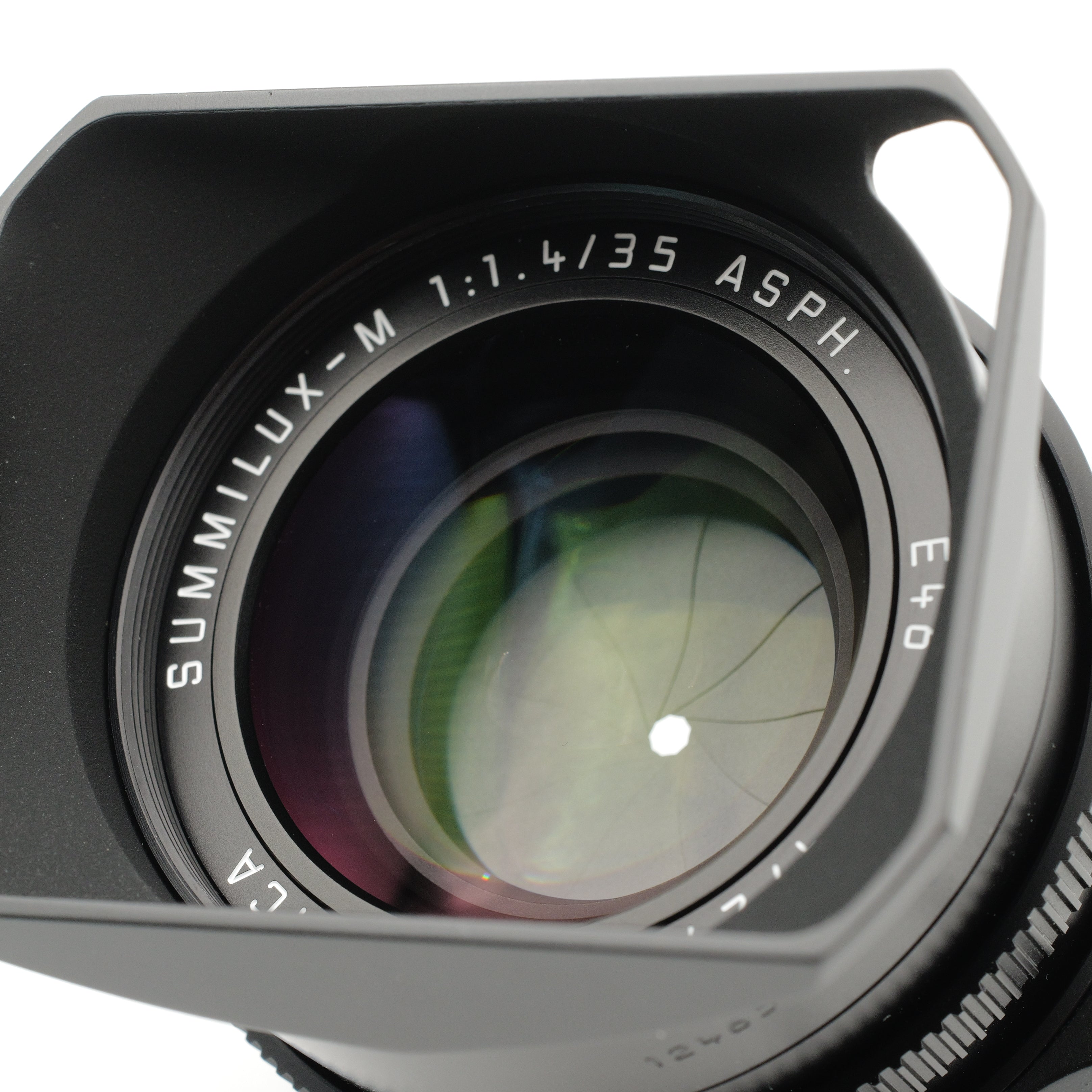 35mm f/1.4 Summilux-M ASPH FLE. 4729314