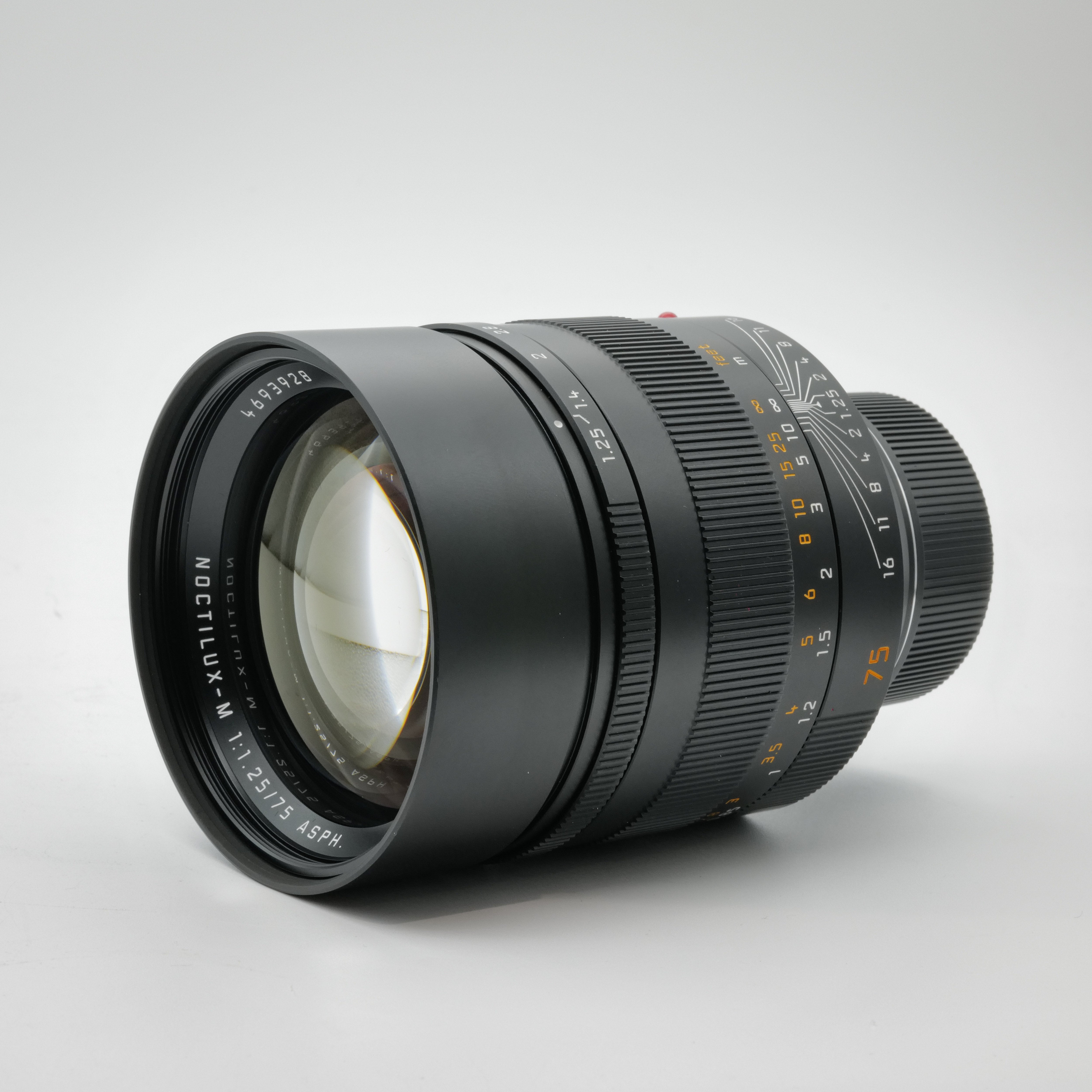 75mm f/1.25 Noctilux-M, 4693928