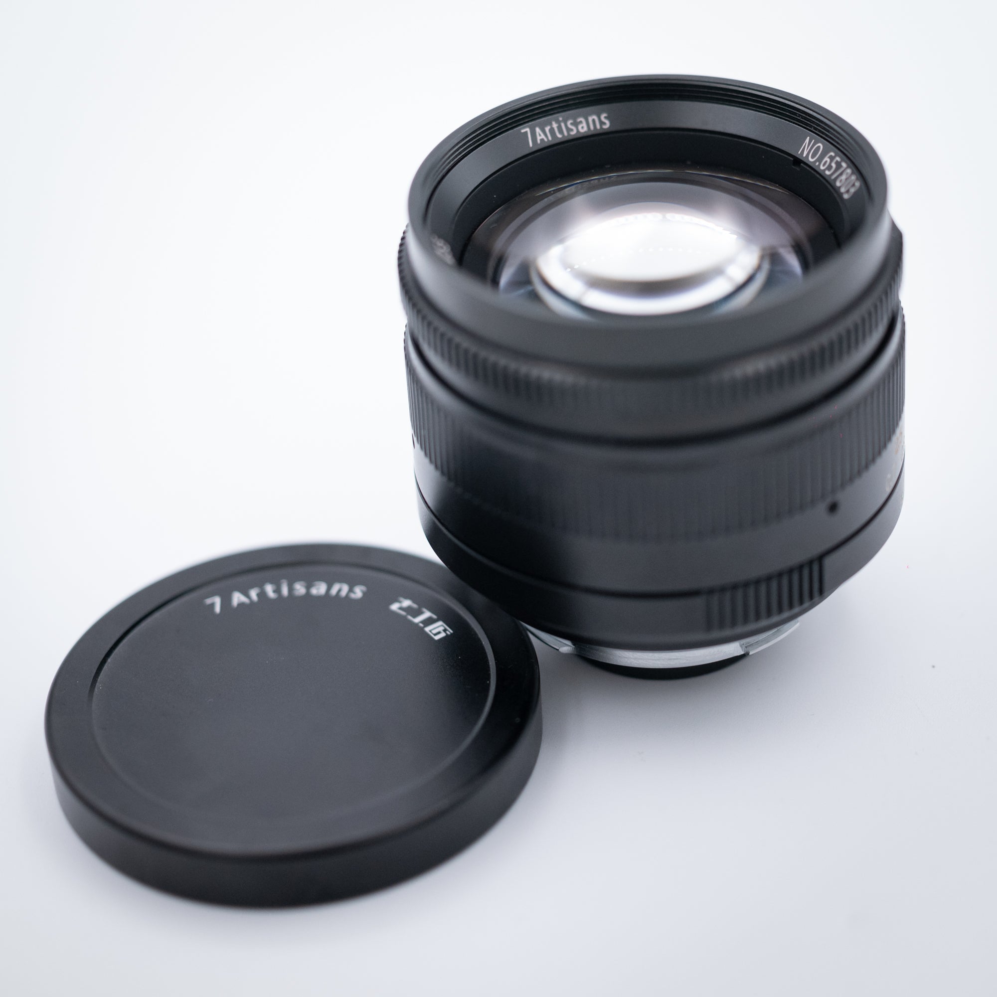 50mm f/1.1, 657803