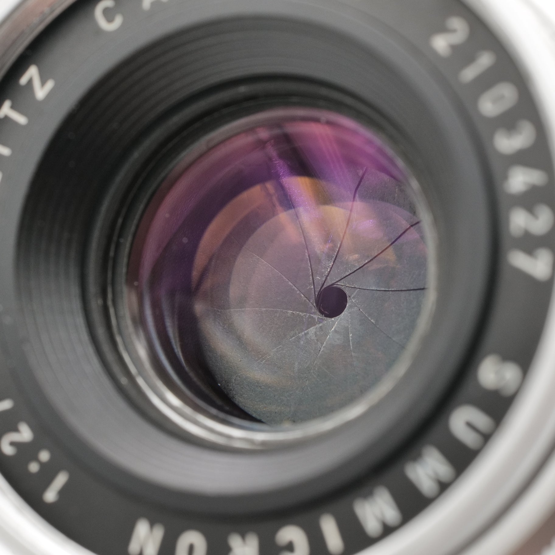 35mm f/2 v.1 Summicron. 2103427