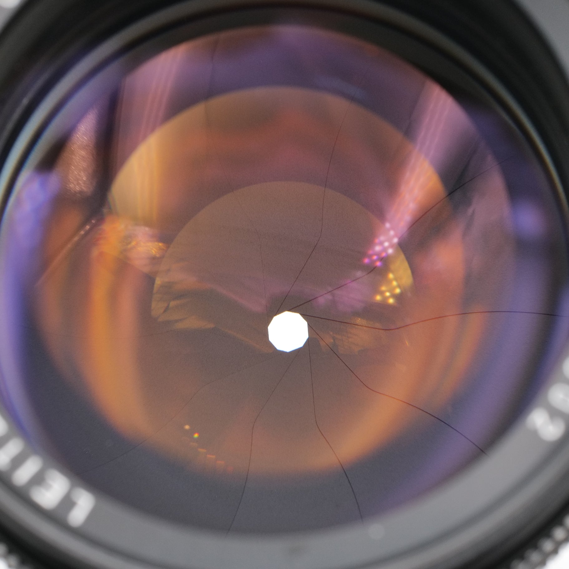 50mm f/1 Noctilux-M. 3220502