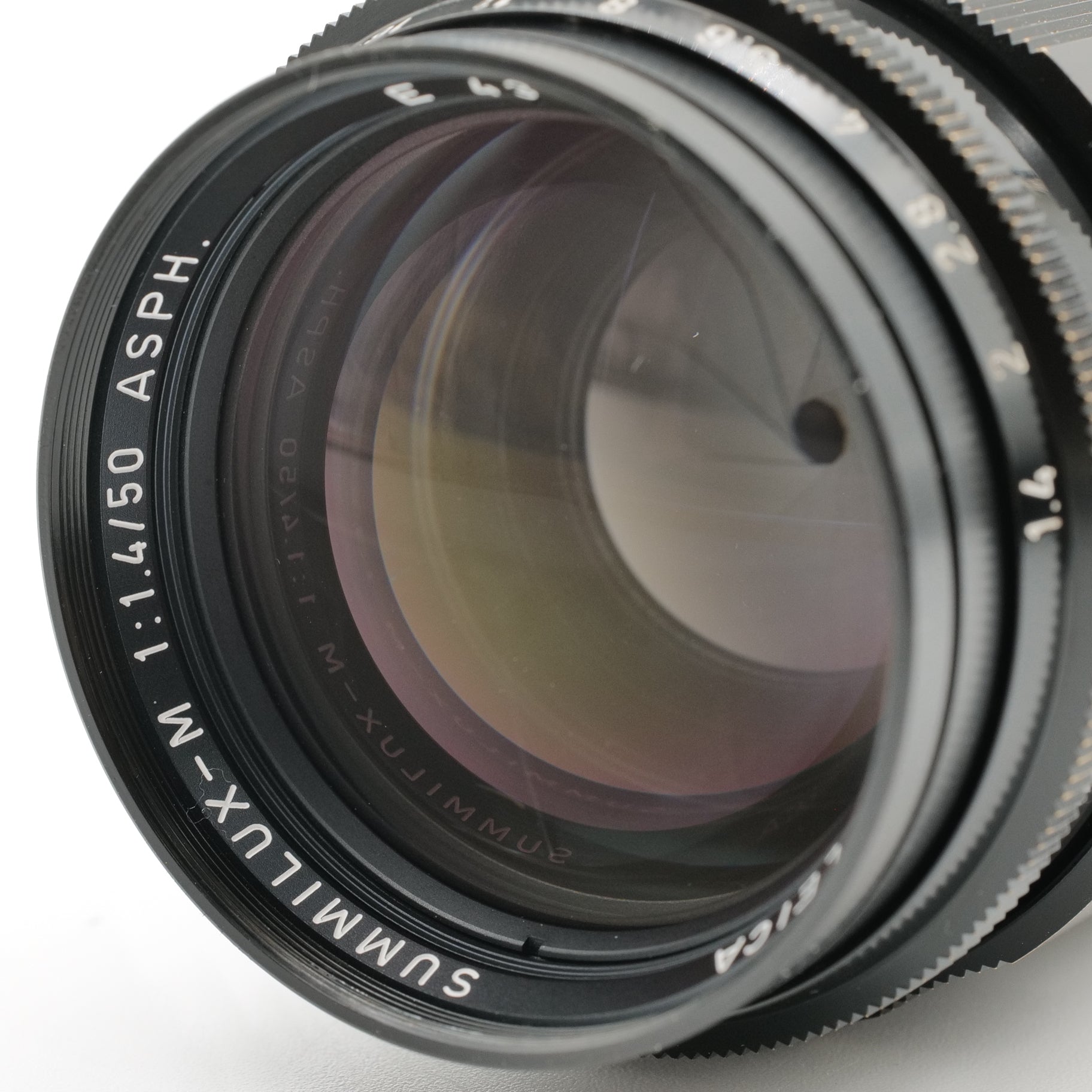 50mm f/1.4 Summilux-M ASPH, Black Paint (LHSA). 3990426