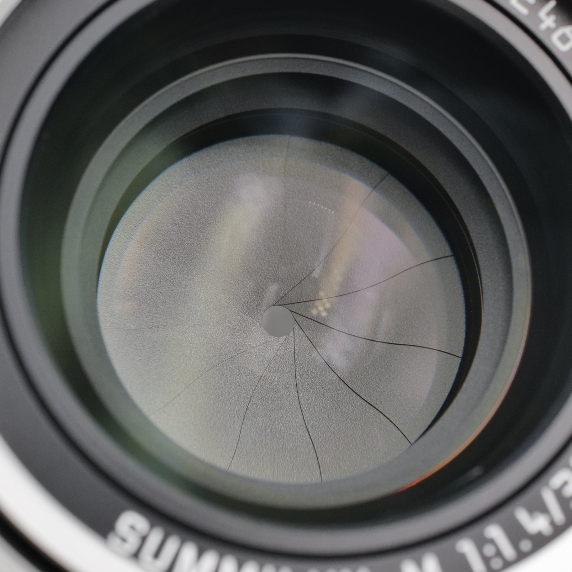 35mm f/1.4 Summilux-M MkII. 4926988