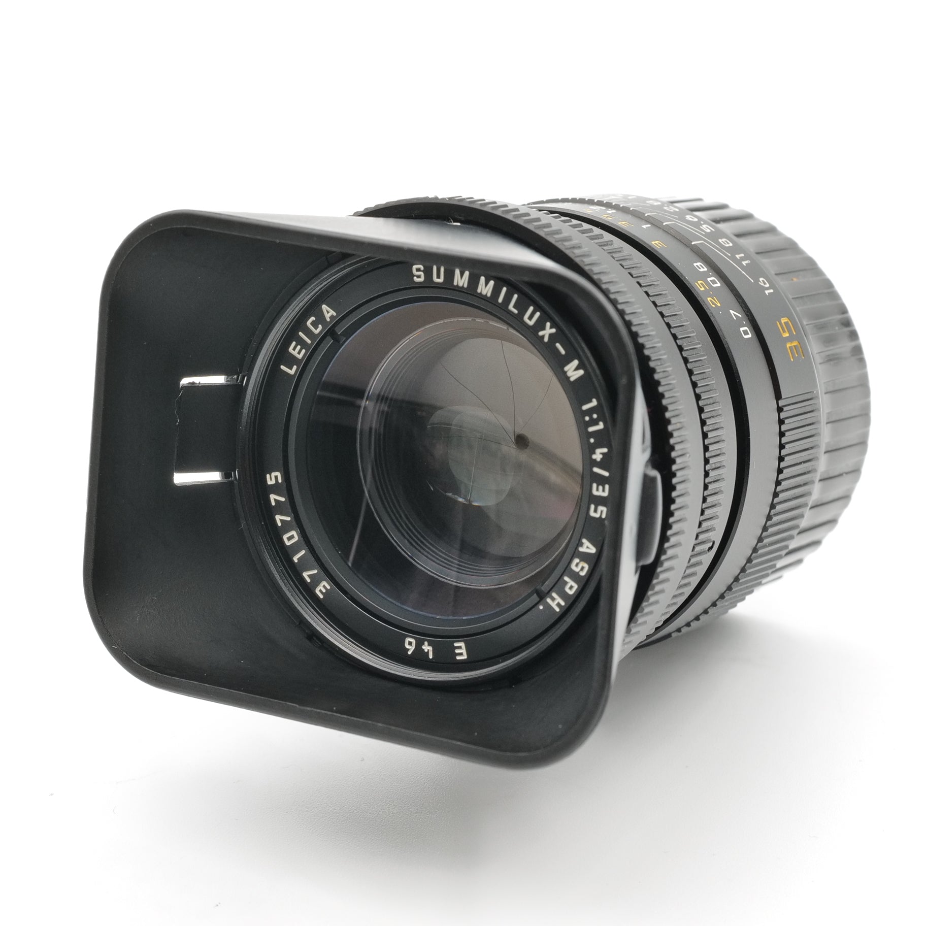 35mm f/1.4 Summilux-M ASPH. 3710775