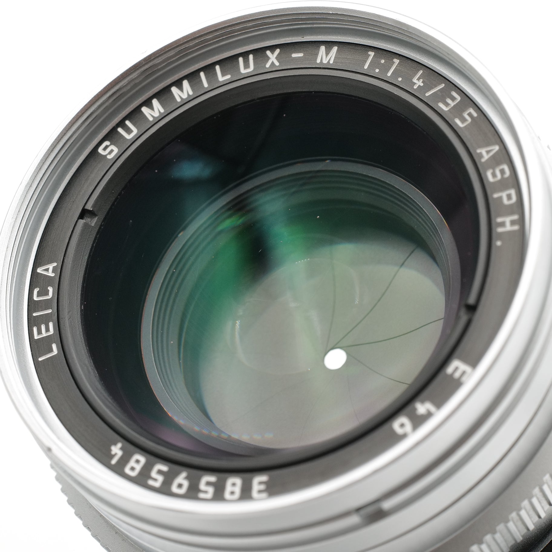 35mm f/1.4 Summilux-M ASPH, Chrome. 3859584