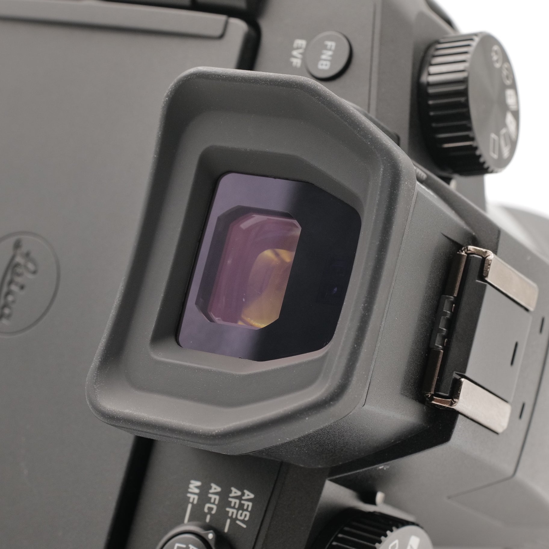 V-Lux 5 (Typ 7741) w/ 25-400mm Vario-Elmarit. 5515620