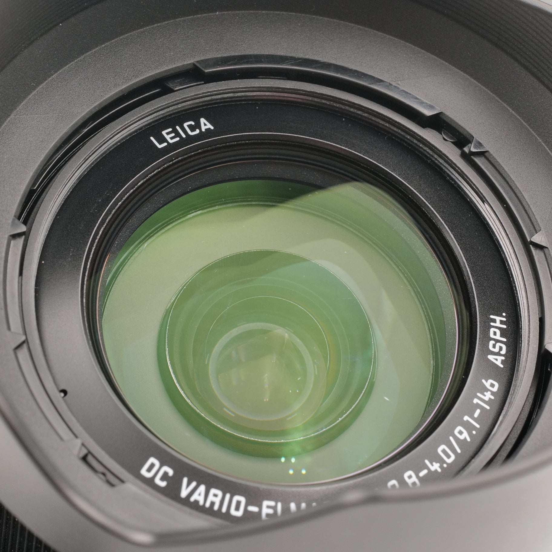 V-Lux 5 (Typ 7741) w/ 25-400mm Vario-Elmarit. 5515620