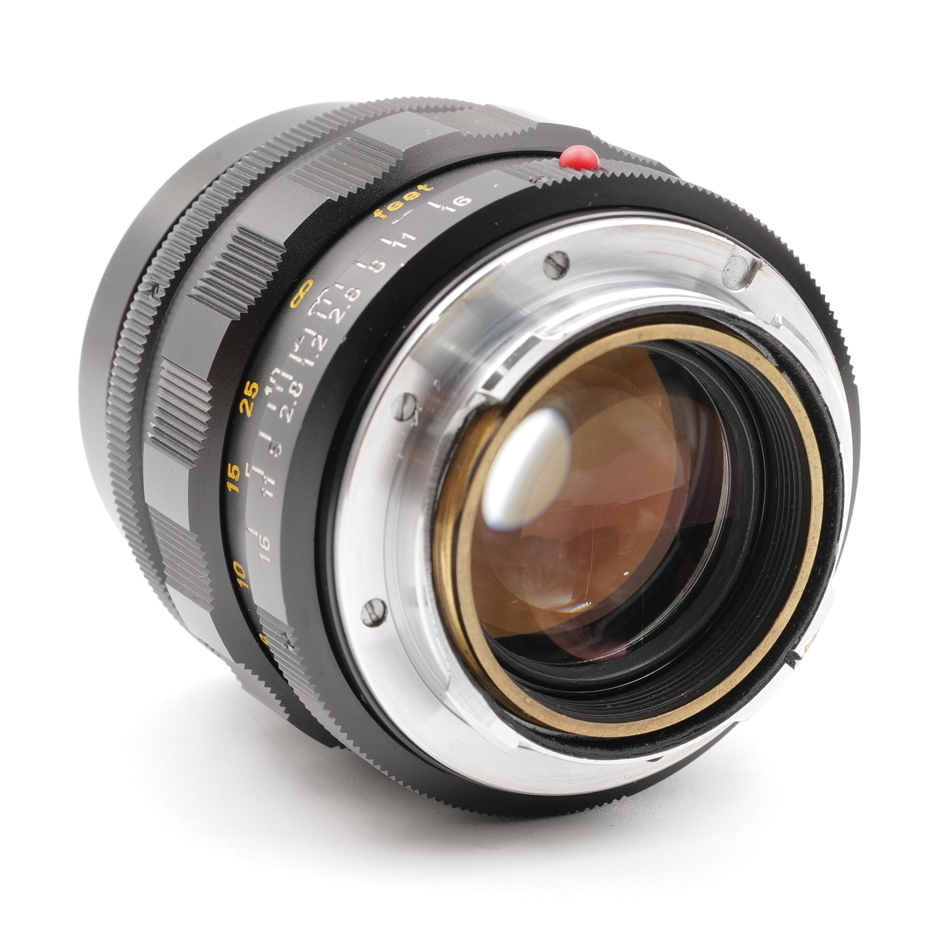 50mm f/1.2 Noctilux. 2255277