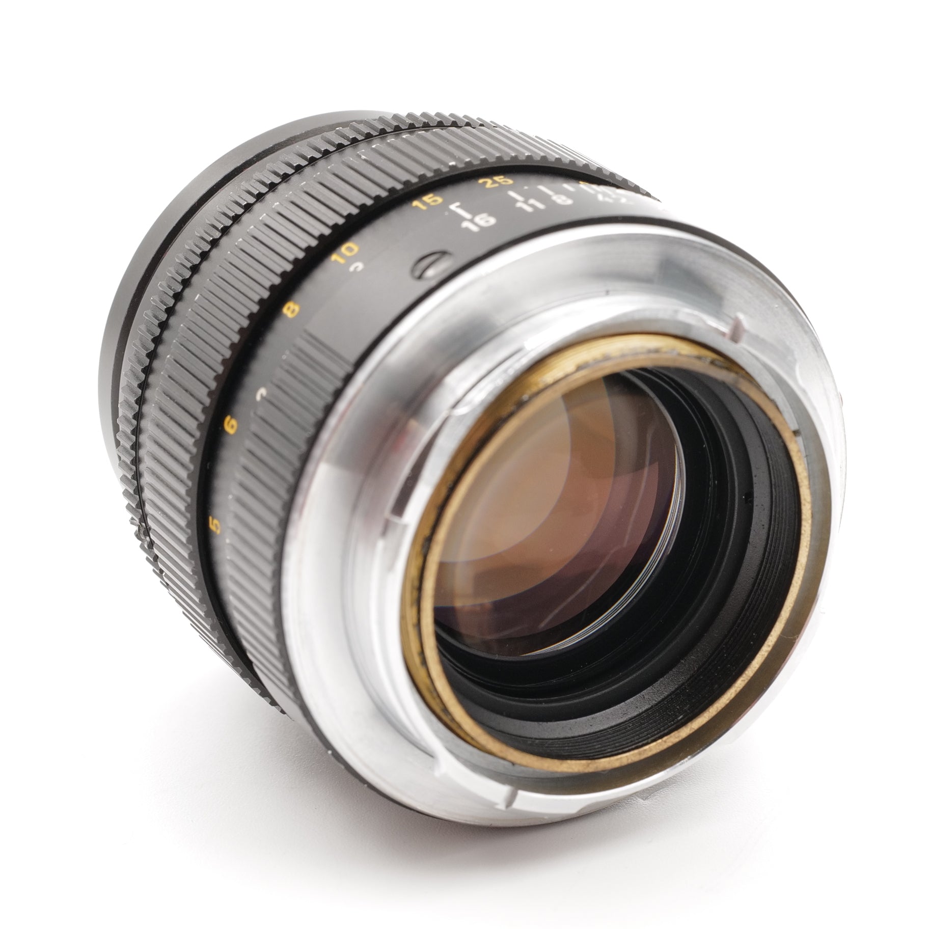 50mm f/1.4 Summilux. 2628054