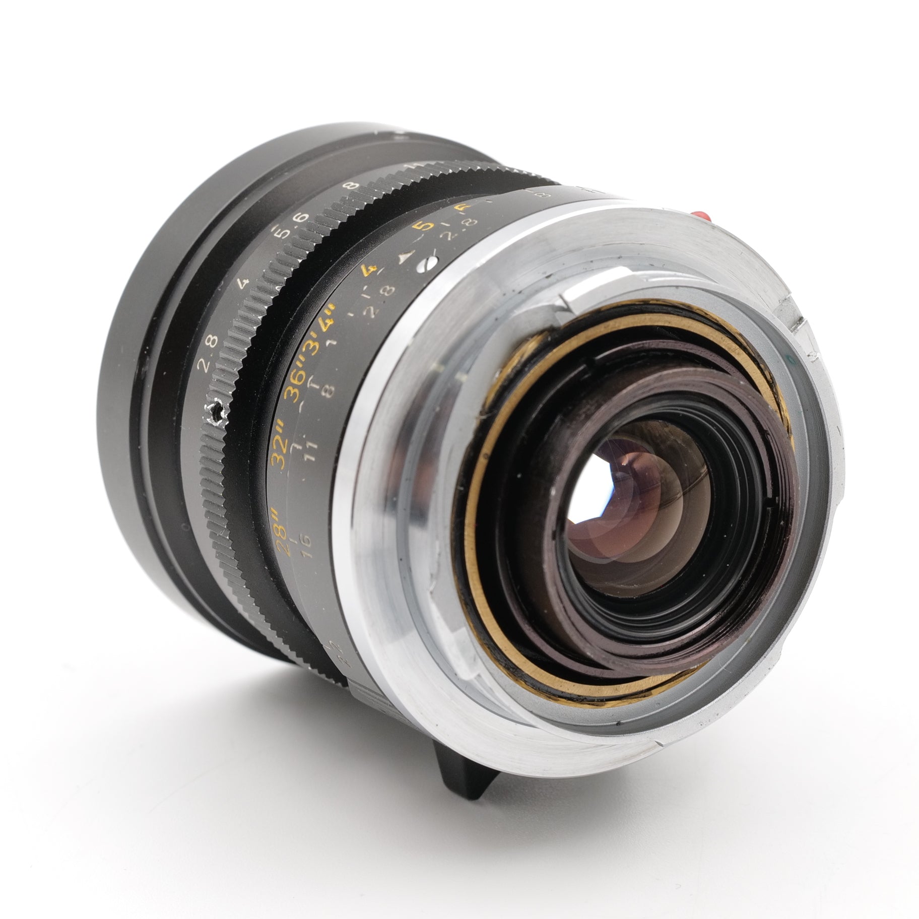 28mm f/2.8 v.2 Elmarit. 2543980
