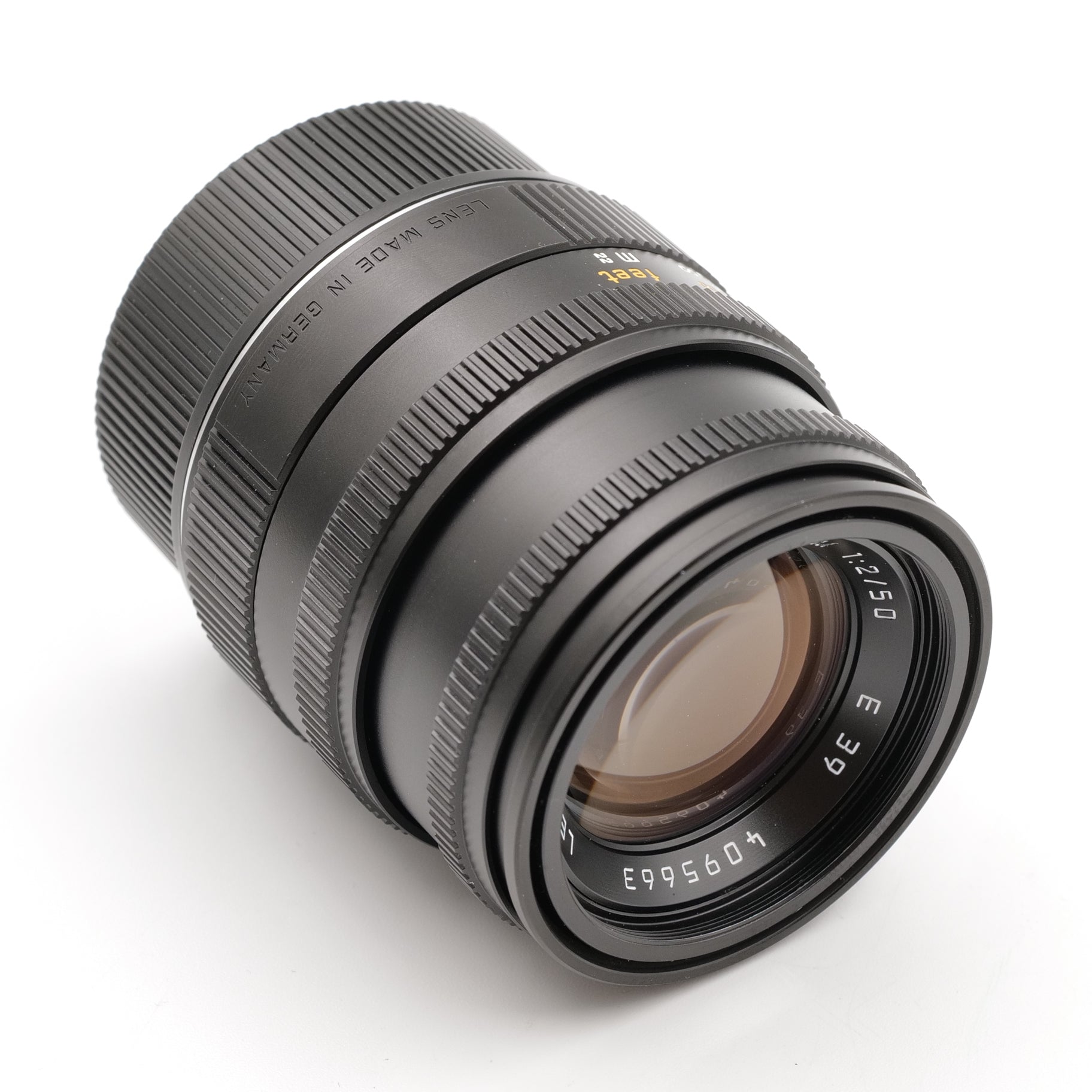 50mm f/2 Summicron-M. 4095663