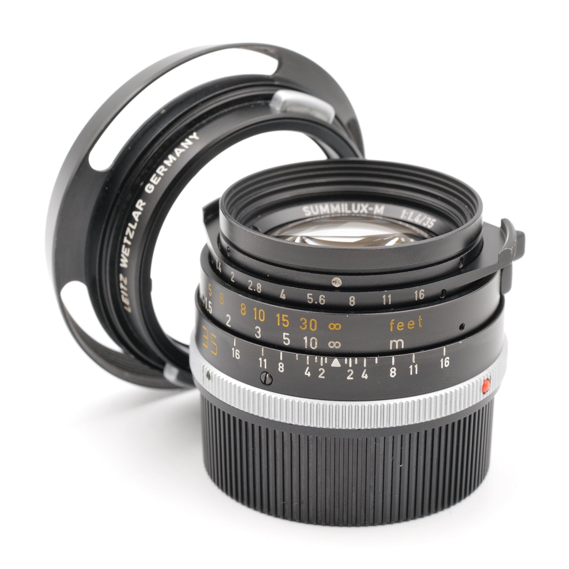 35mm f/1.4 Summilux-M. 3434427