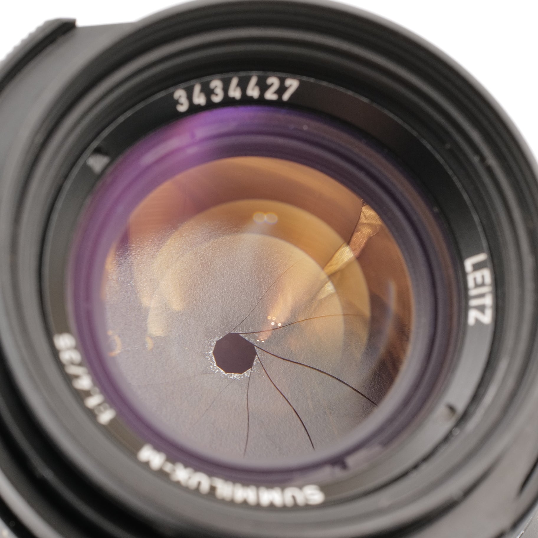35mm f/1.4 Summilux-M. 3434427