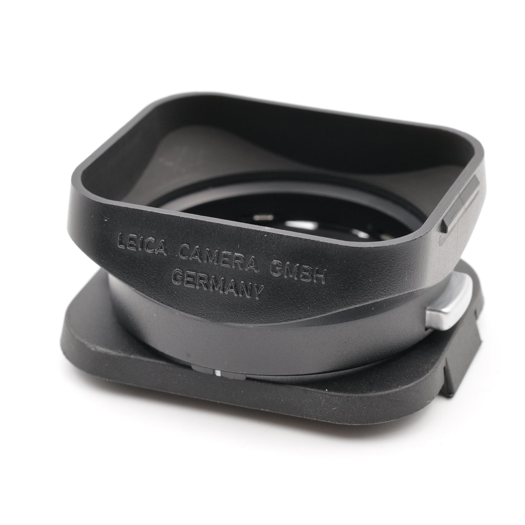 12524 Lens Hood. 818372