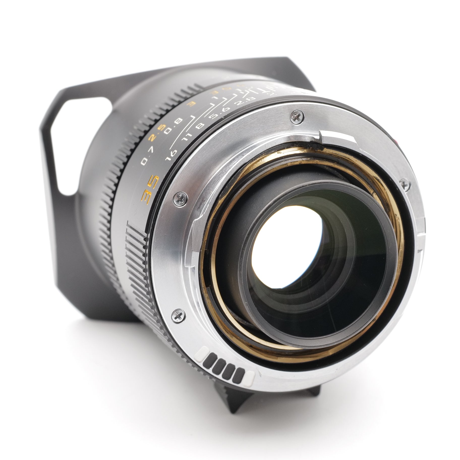 35mm f/2 Summicron-M ASPH. 4797978