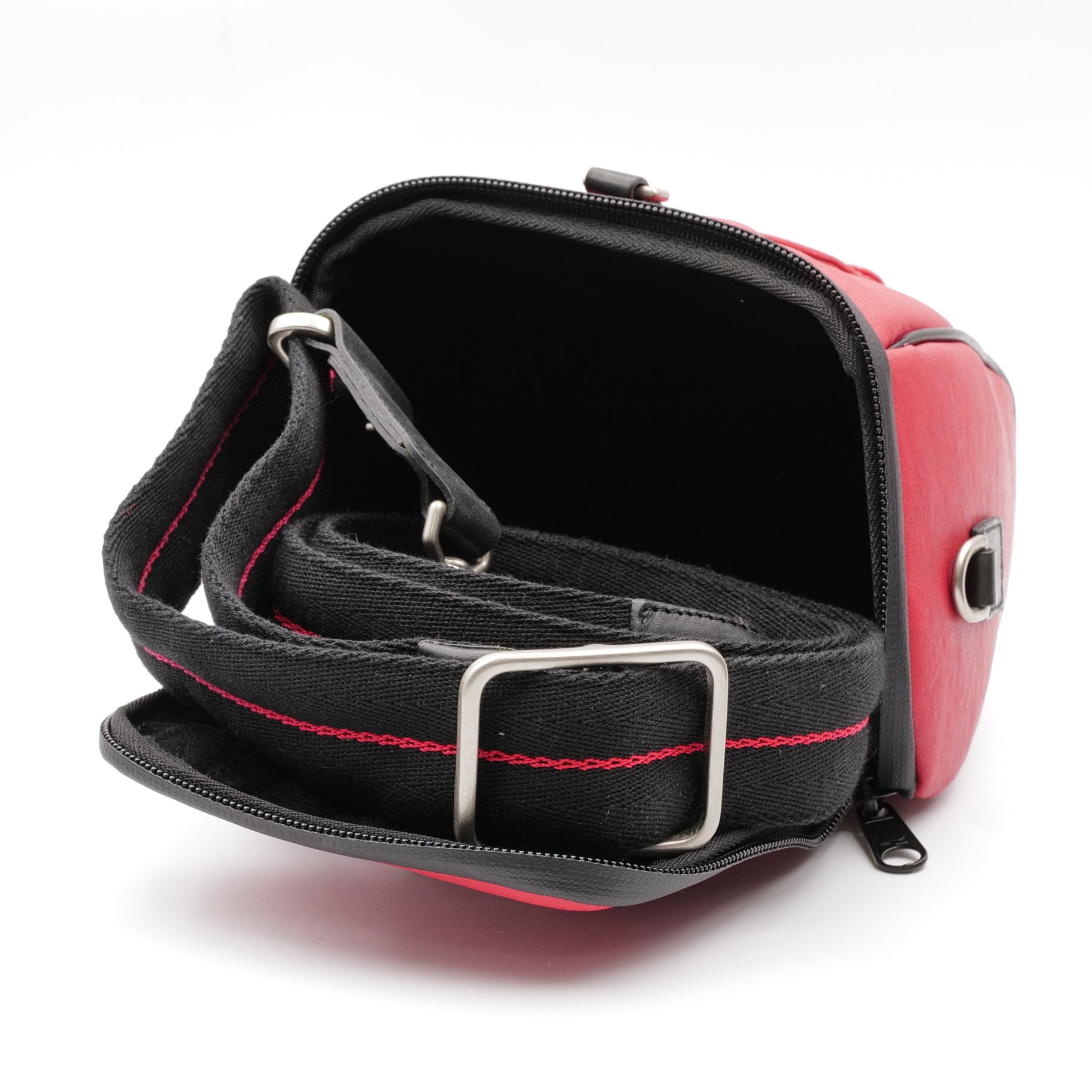 Ettas Case, Red/ Black. 19626