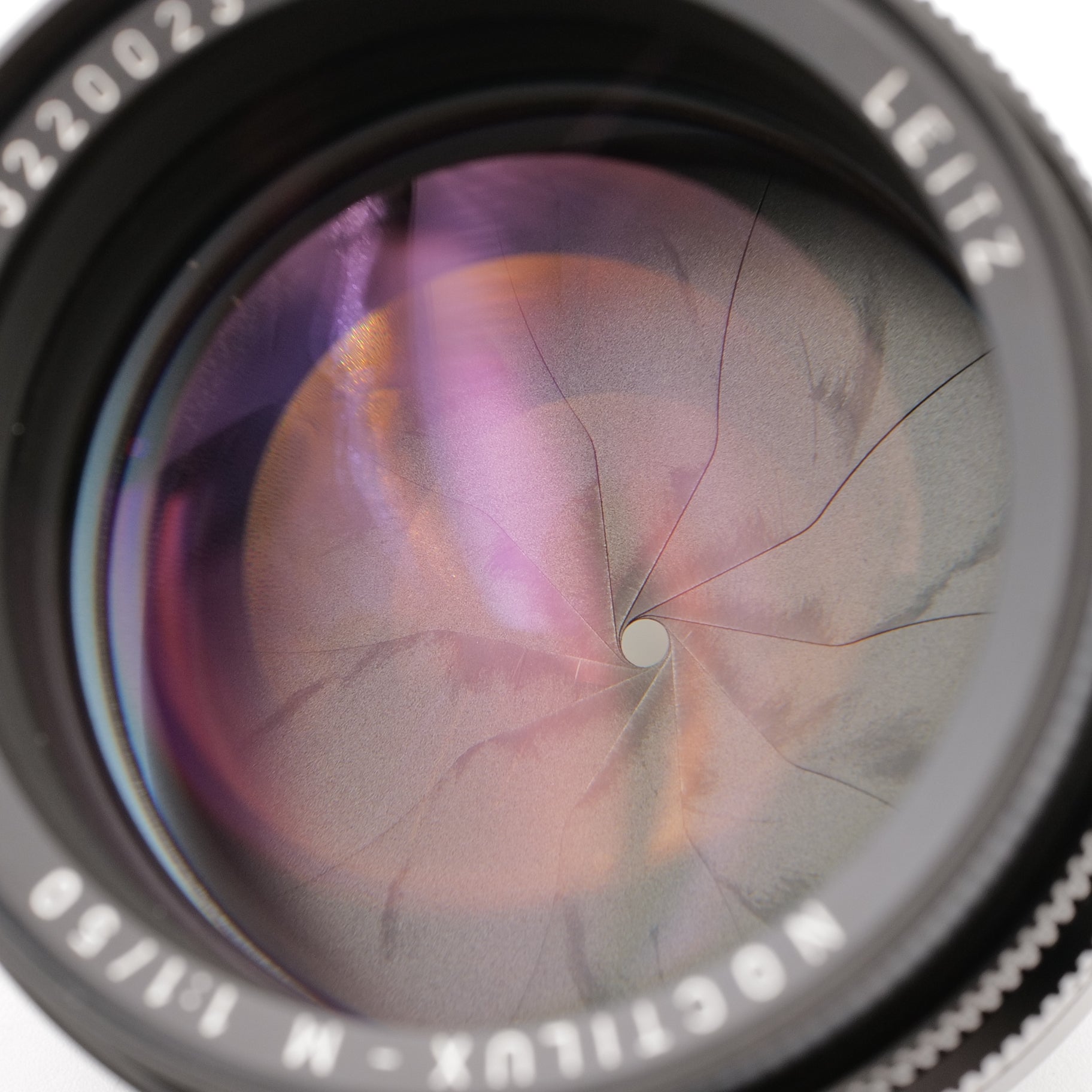 50mm f/1 Noctilux-M. 3220023