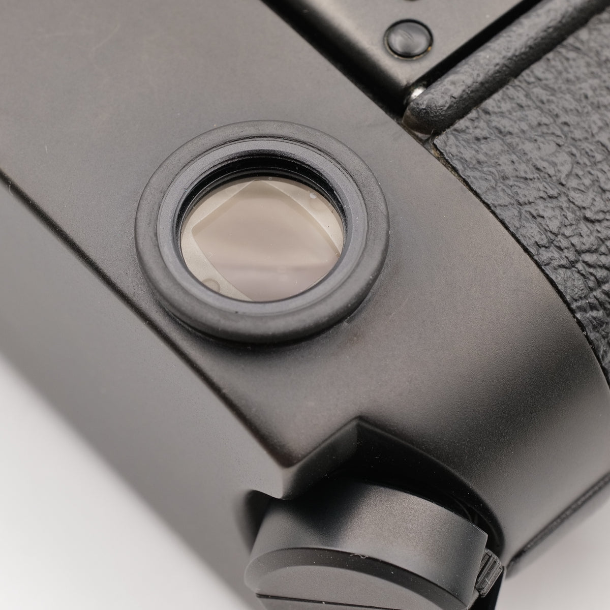 M6, Black. 1779576