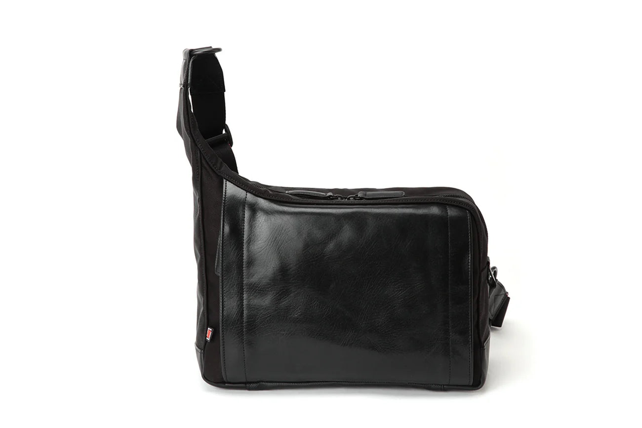 RR4-05C Leather Casual Camera Sling Bag