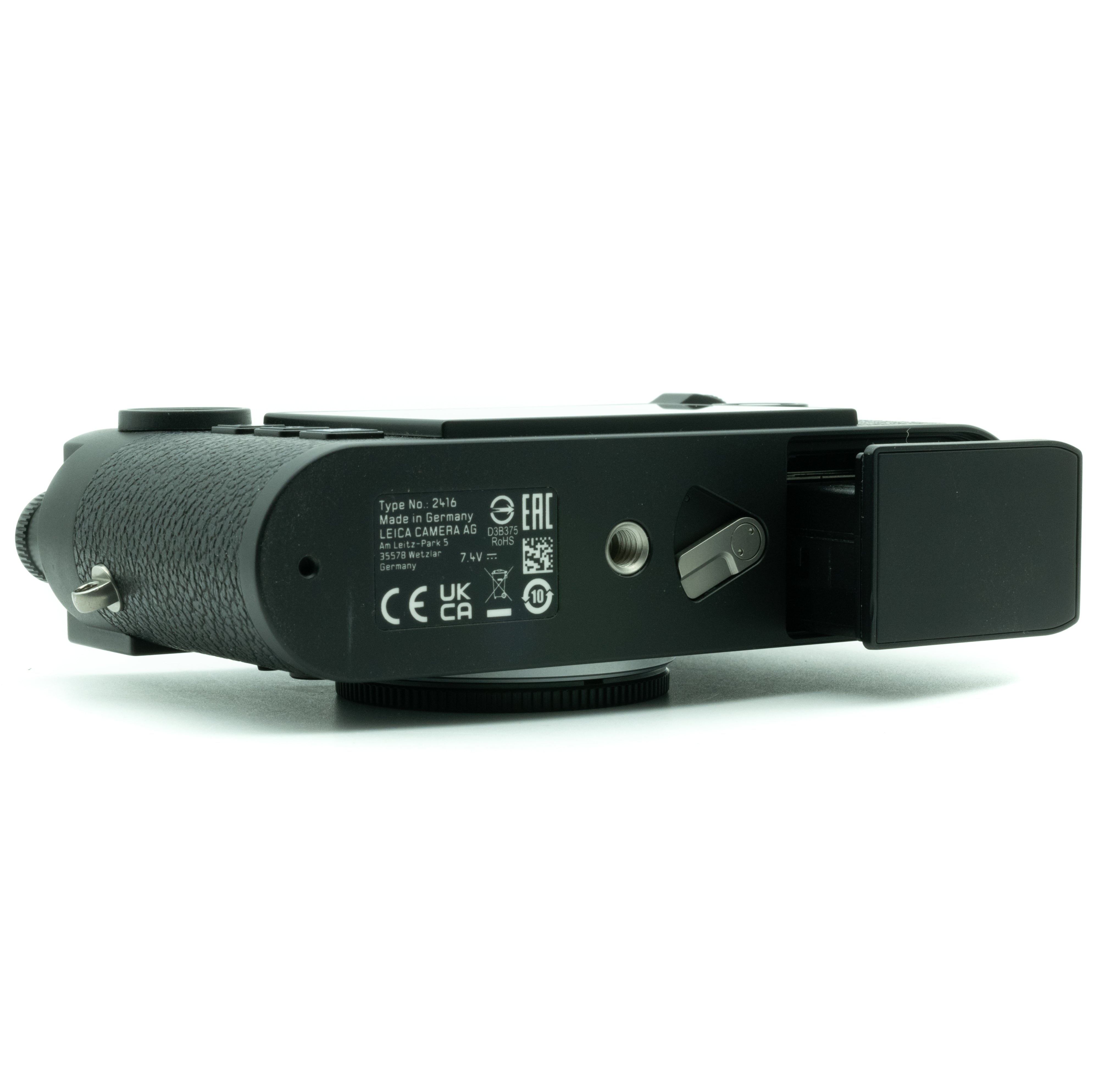 M11, black paint 5593216