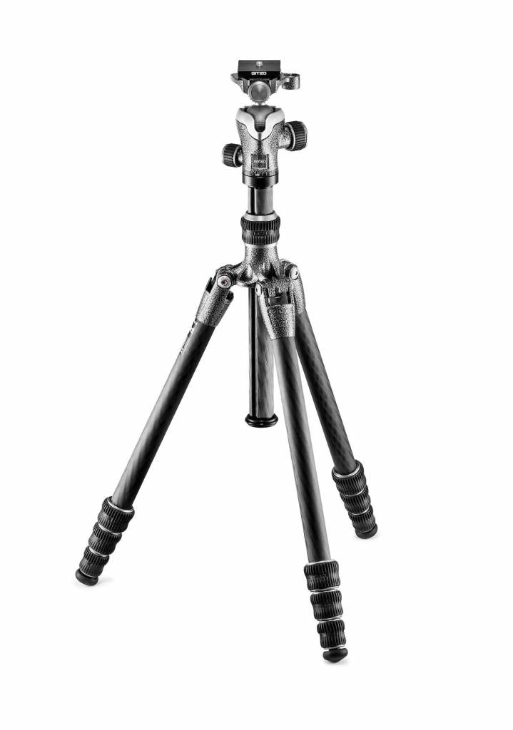 GK0545T-82TQD Series 0 Traveler Carbon eXact Tripod Kit includes case