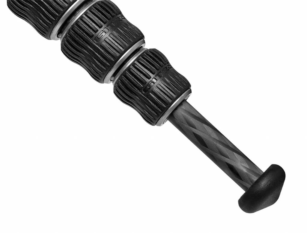 GK0545T-82TQD Series 0 Traveler Carbon eXact Tripod Kit includes case