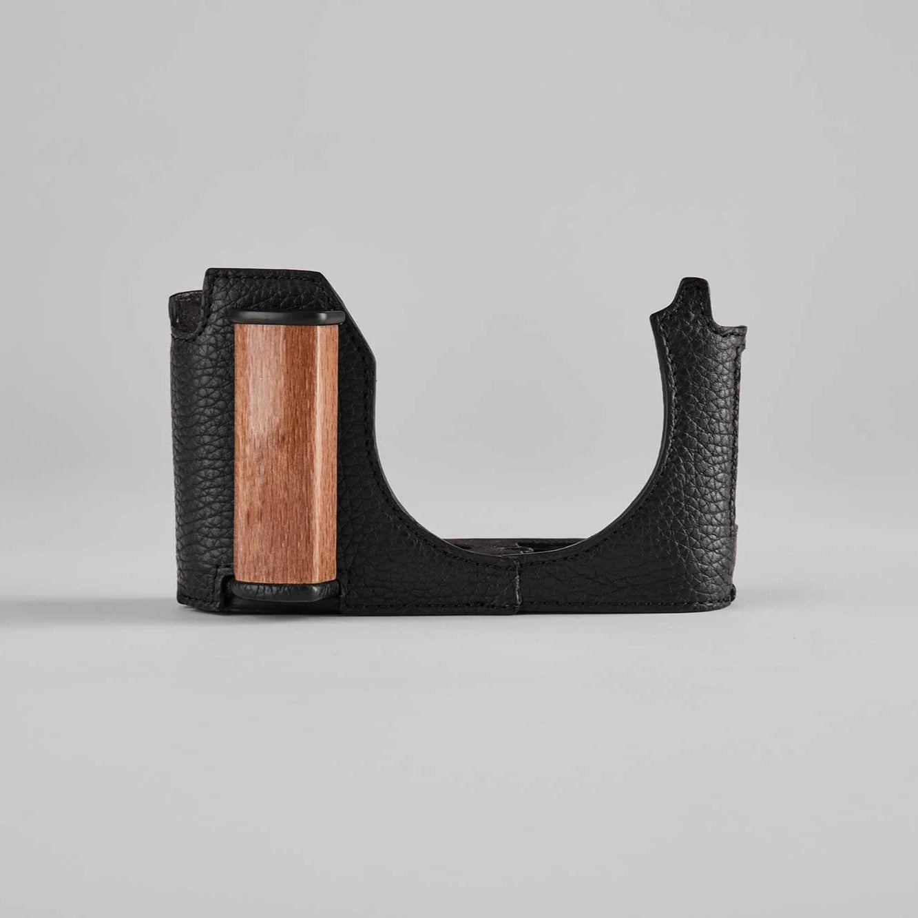 Q3 Half Case - TagCase® Prestige