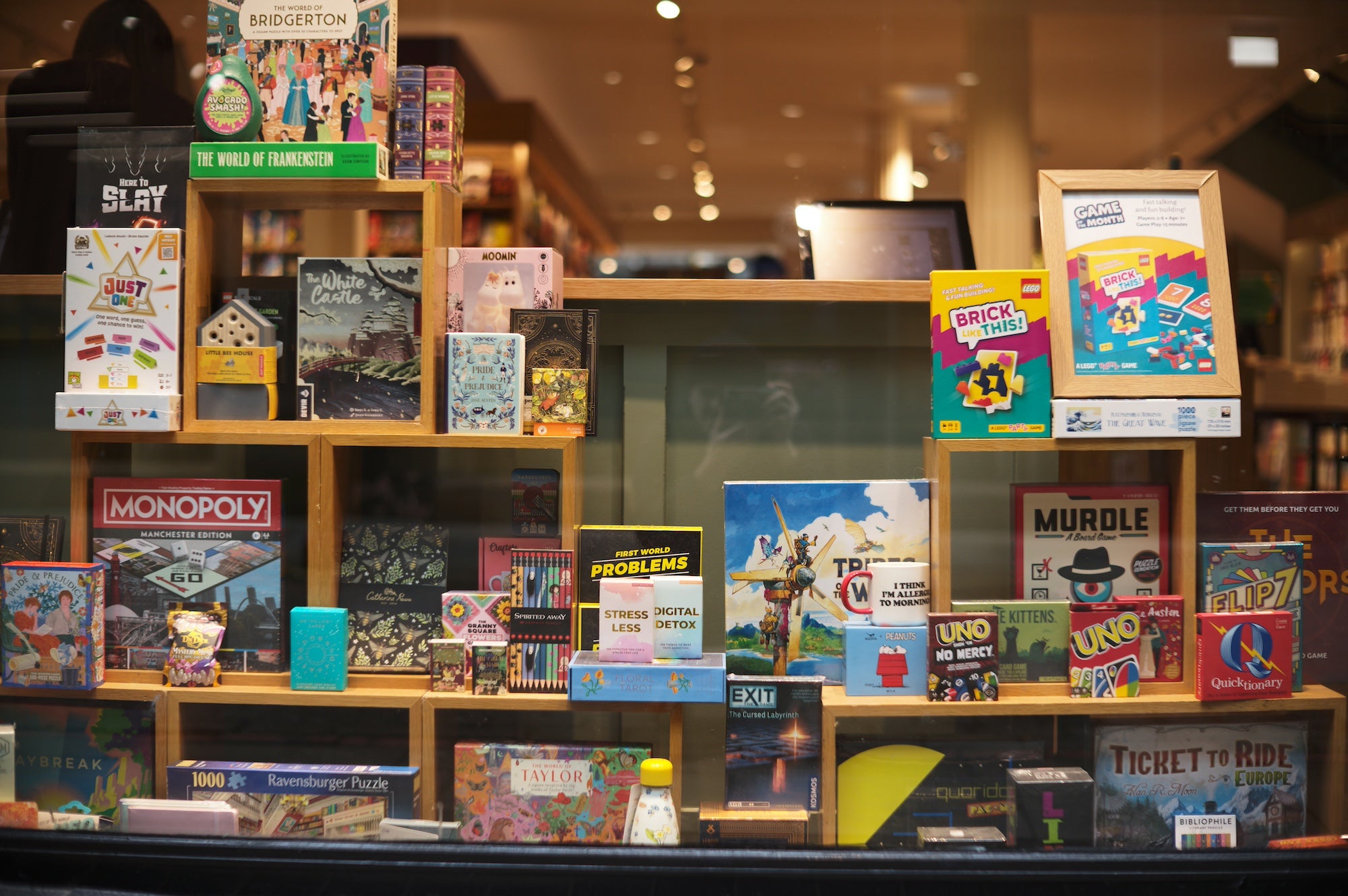 50mm f/1.2 Noctilux. 2255277