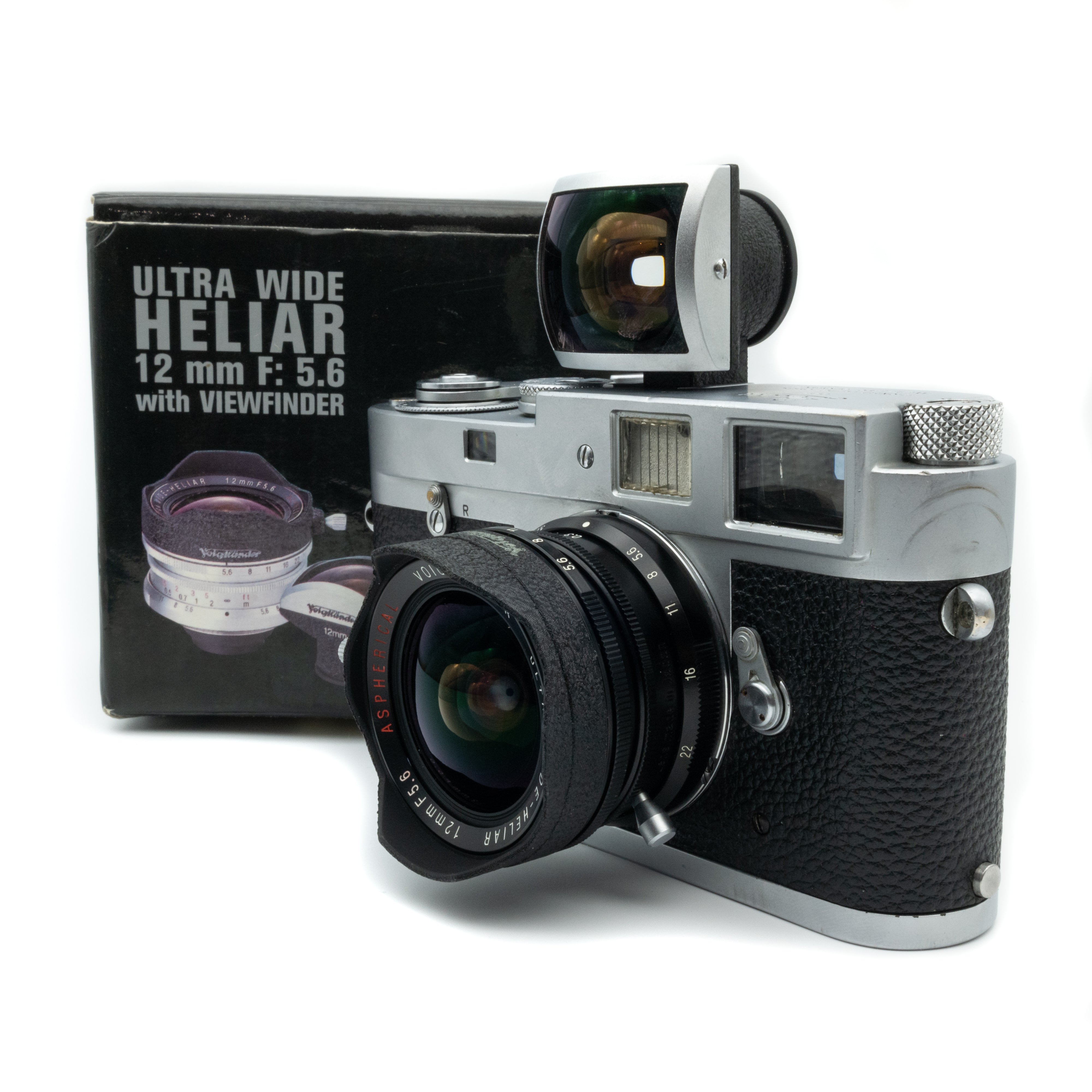 12mm f/5.6 Ultra-Wide-Heliar + finder