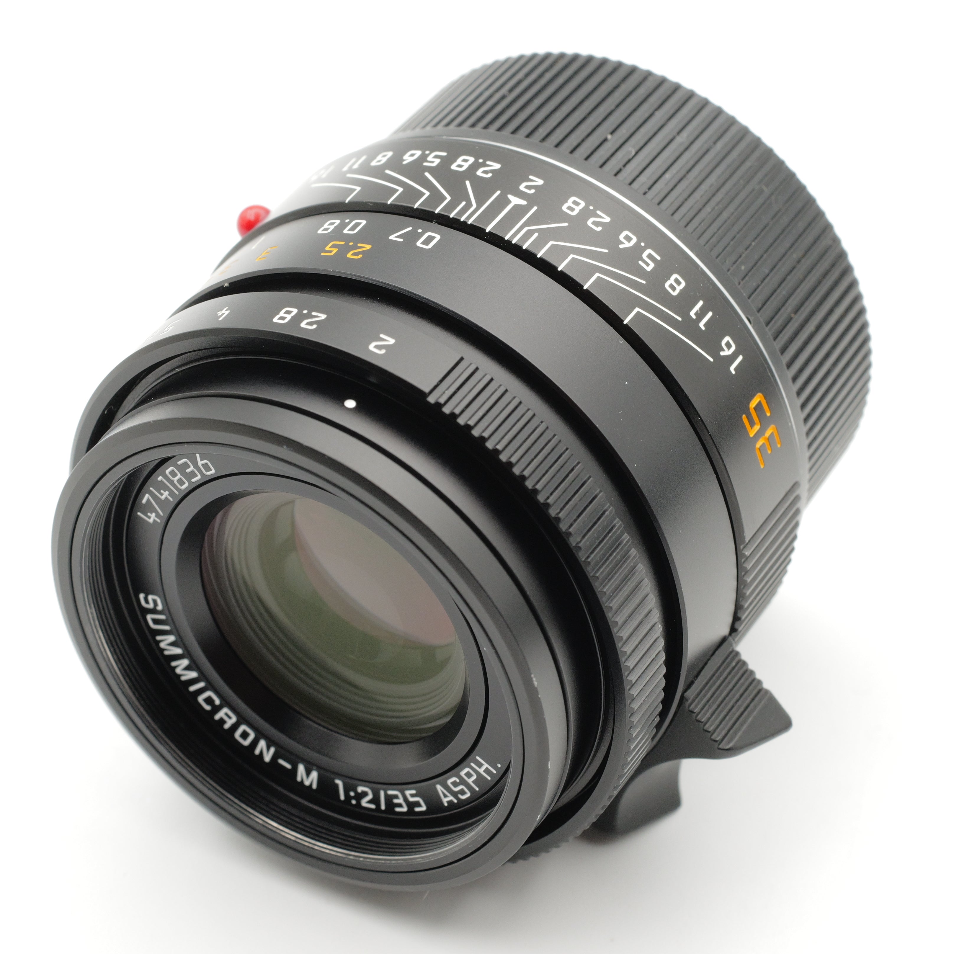 35mm f/2 Summicron-M ASPH. 4741836