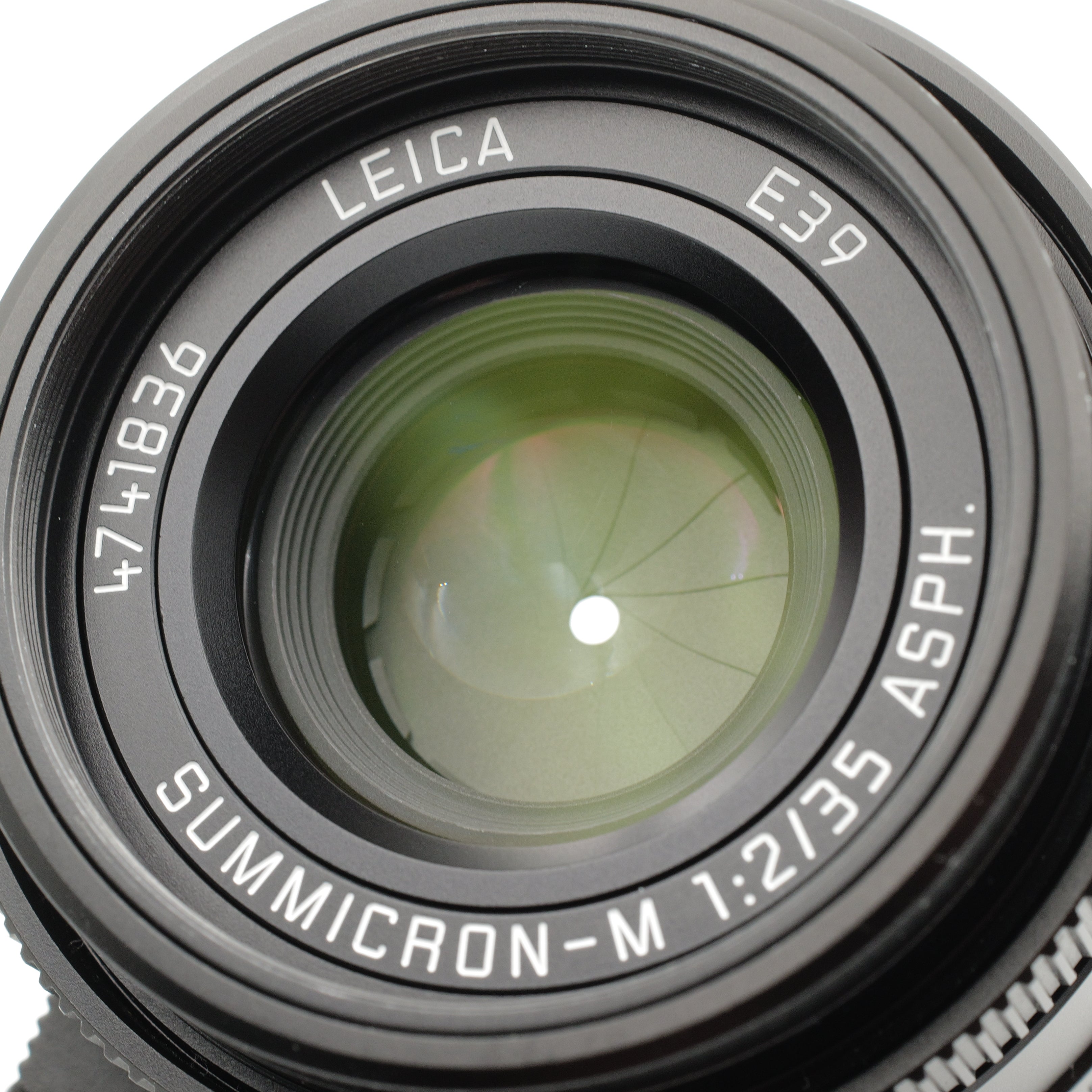 35mm f/2 Summicron-M ASPH. 4741836