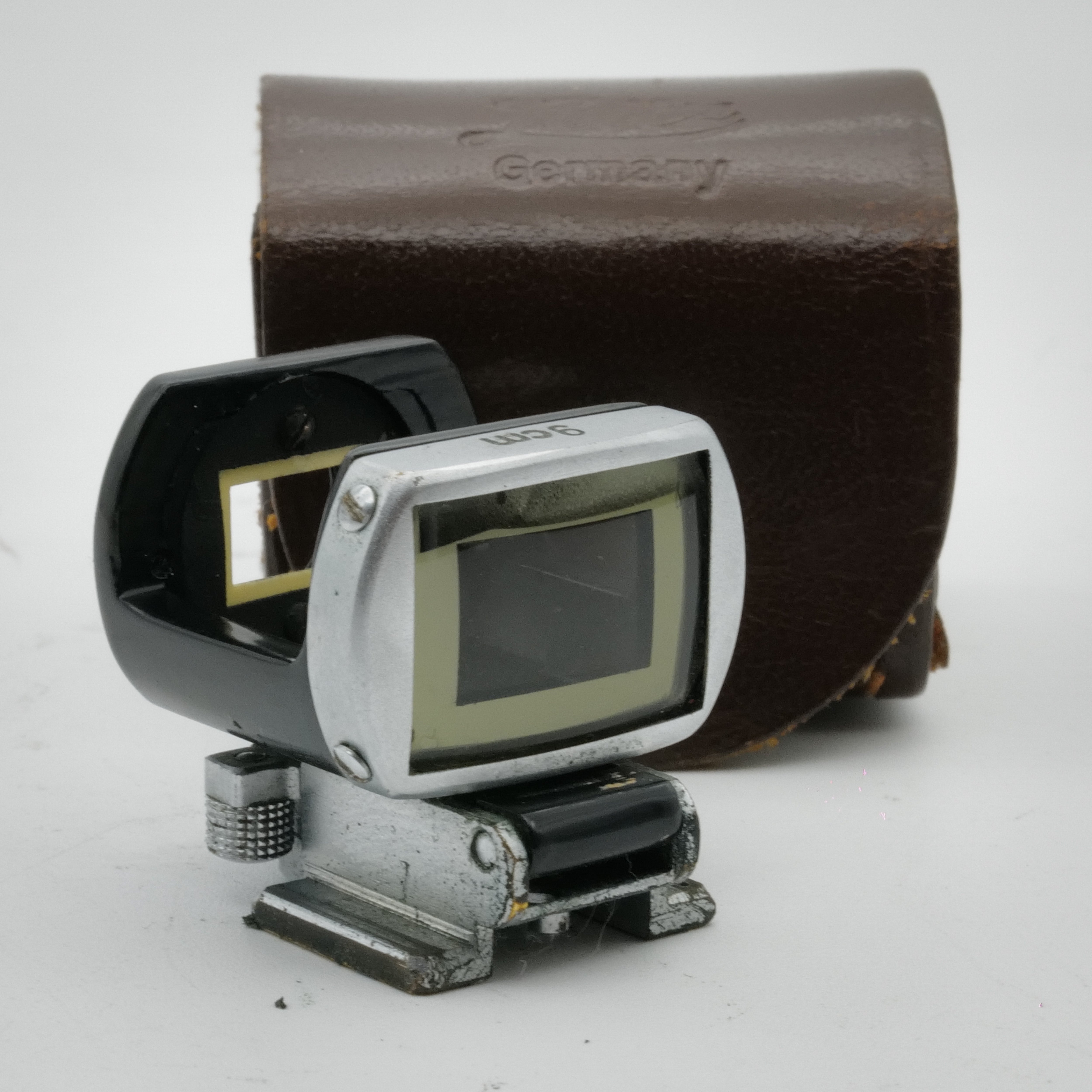 9cm "cradle" finder, (SOOUT)