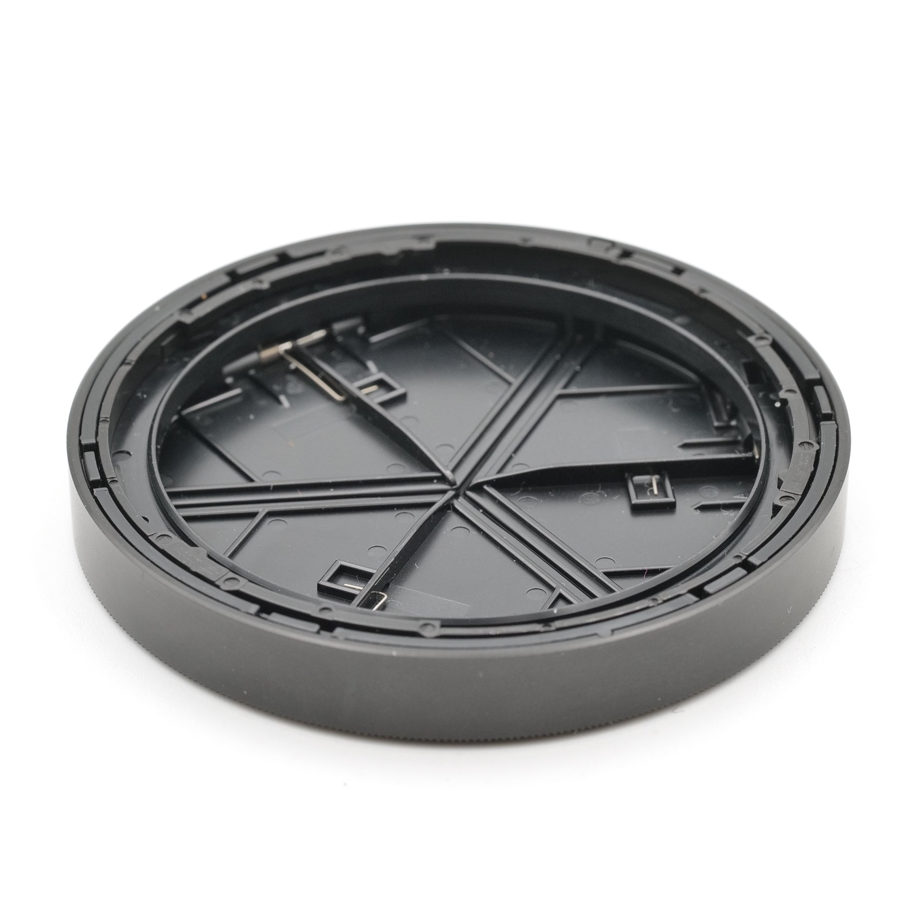 Automatic Lens Cap, Black. 18 548