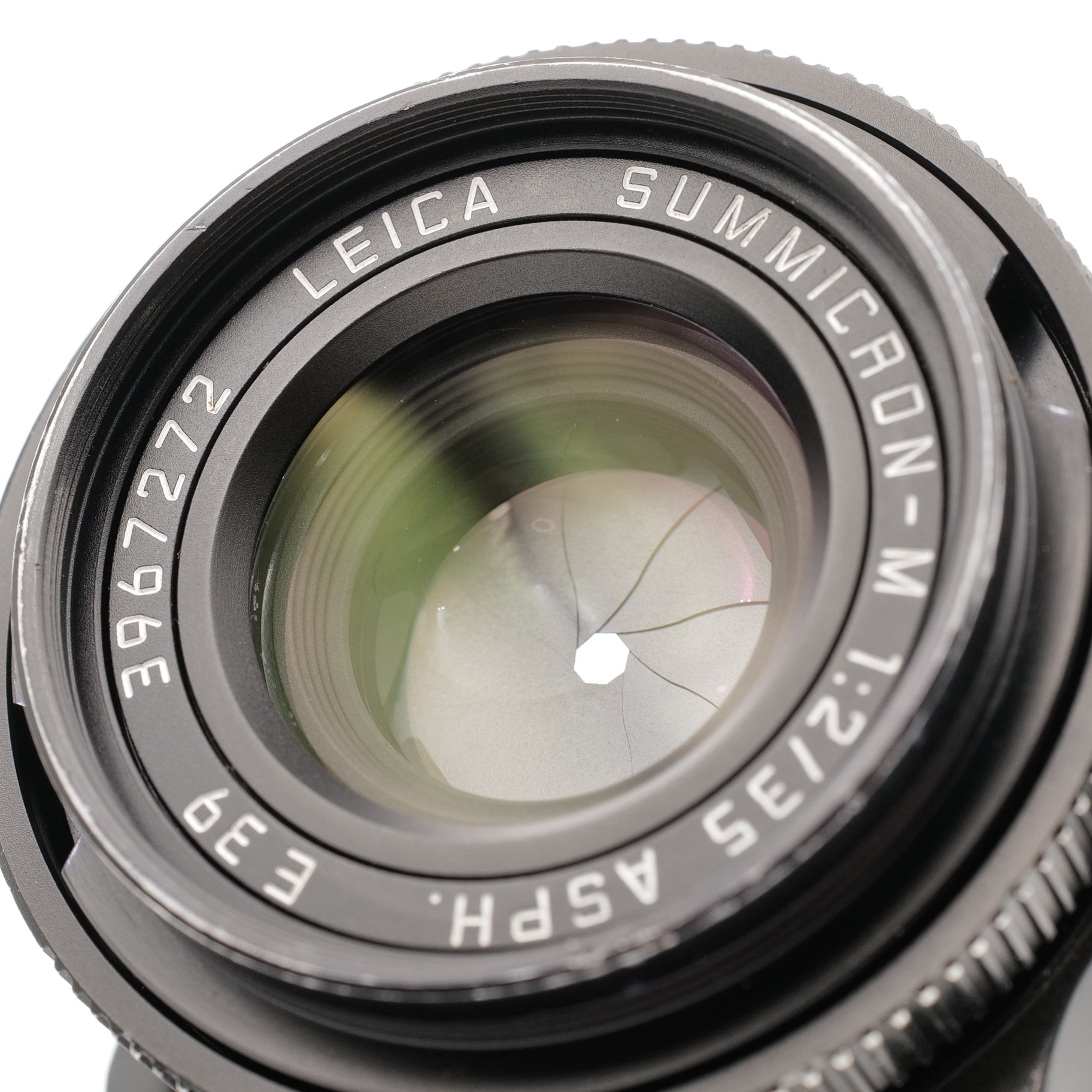 35mm f/2 Summicron-M ASPH. 3967272
