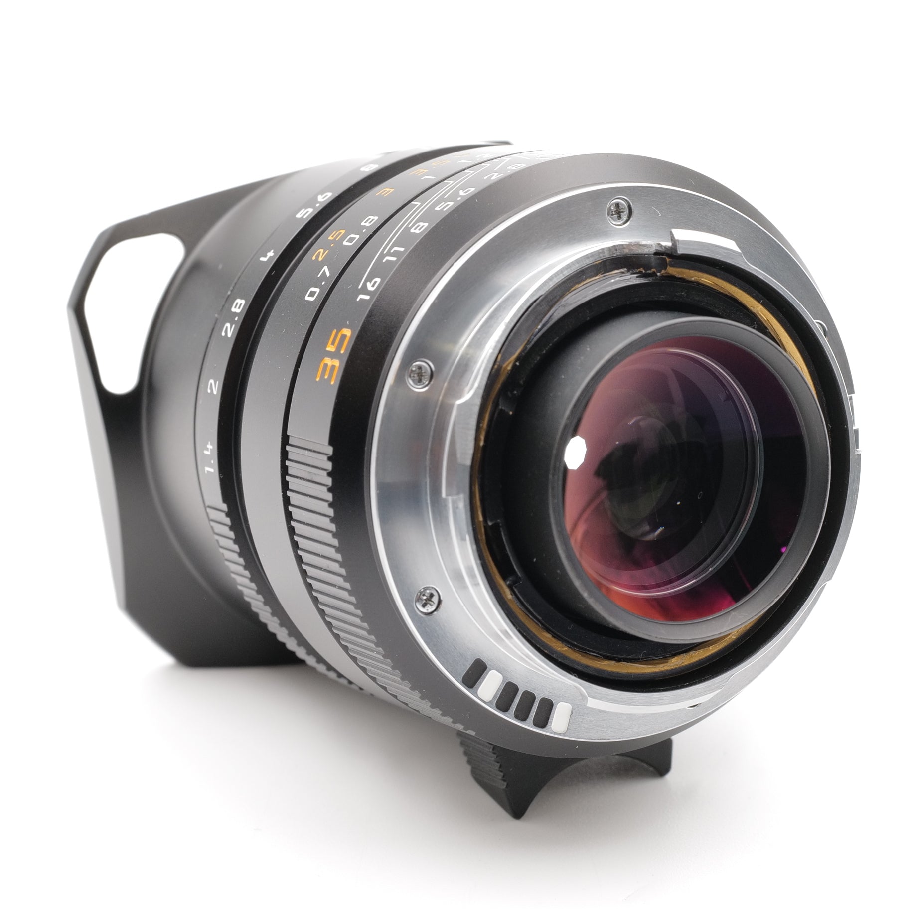 35mm f/1.4 Summilux-M ASPH FLE. 4708281