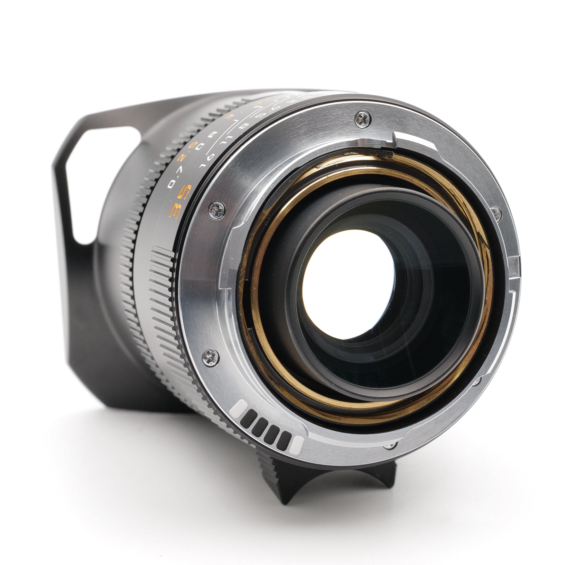 35mm f/2 Summicron-M ASPH, 6-Bit. 4669137