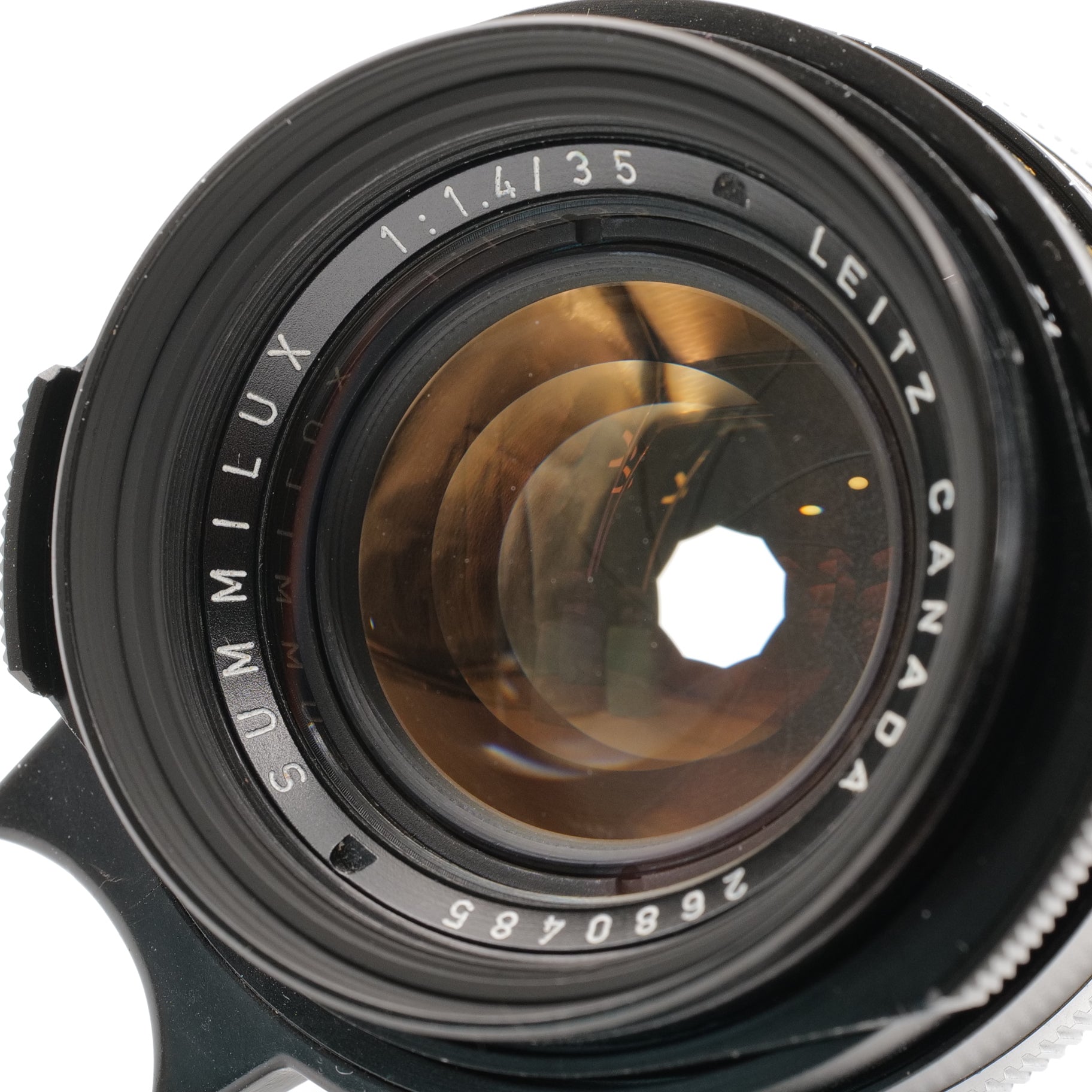 35mm f/1.4 Summilux. 2680485