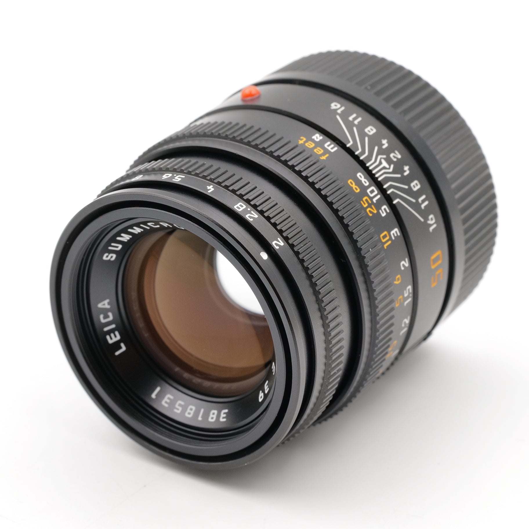 50mm f/2 Summicron-M. 3818531