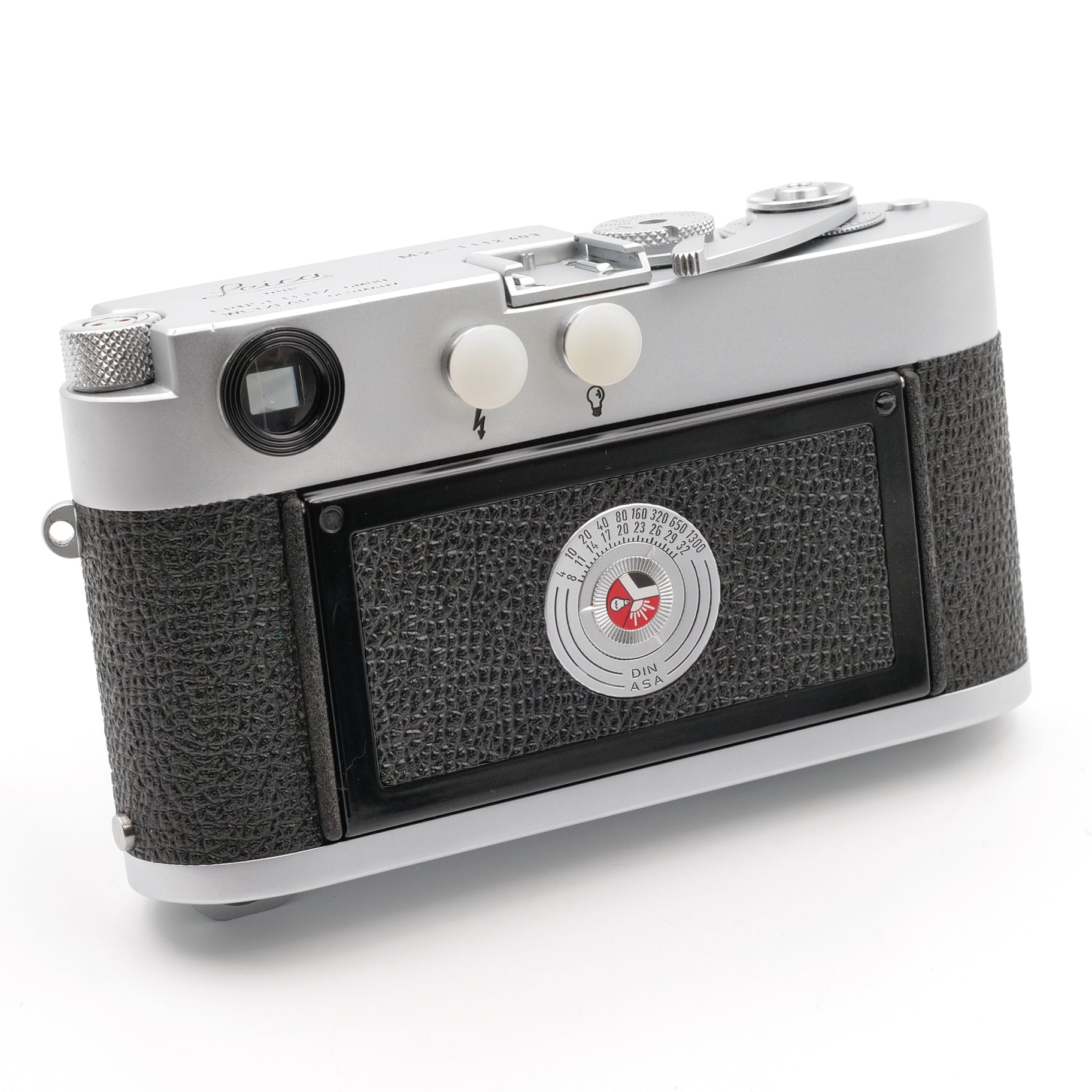 M2 w/ 50mm f/2 Summicron. 1112403