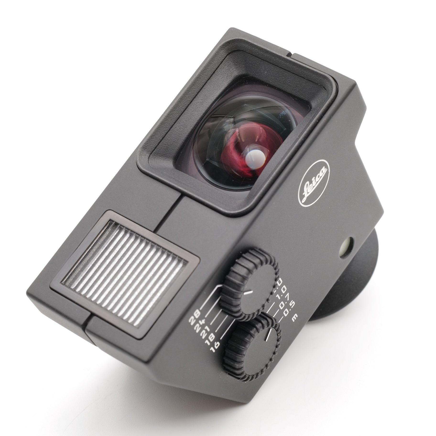 16-18-21mm f/4 Tri-Elmar-M ASPH c/w Universal VF. 4009596