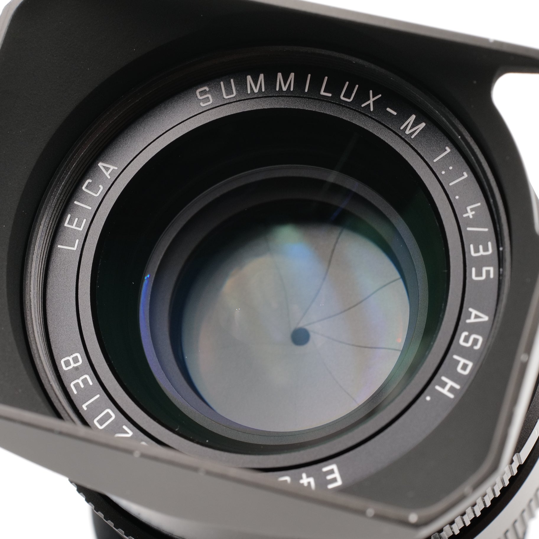 35mm f/1.4 Summilux-M ASPH. 4320138