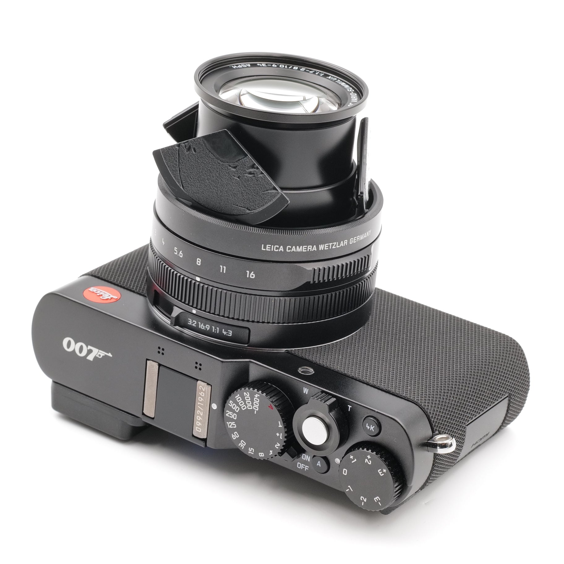 D-Lux 007, 0992/1962. 5492382