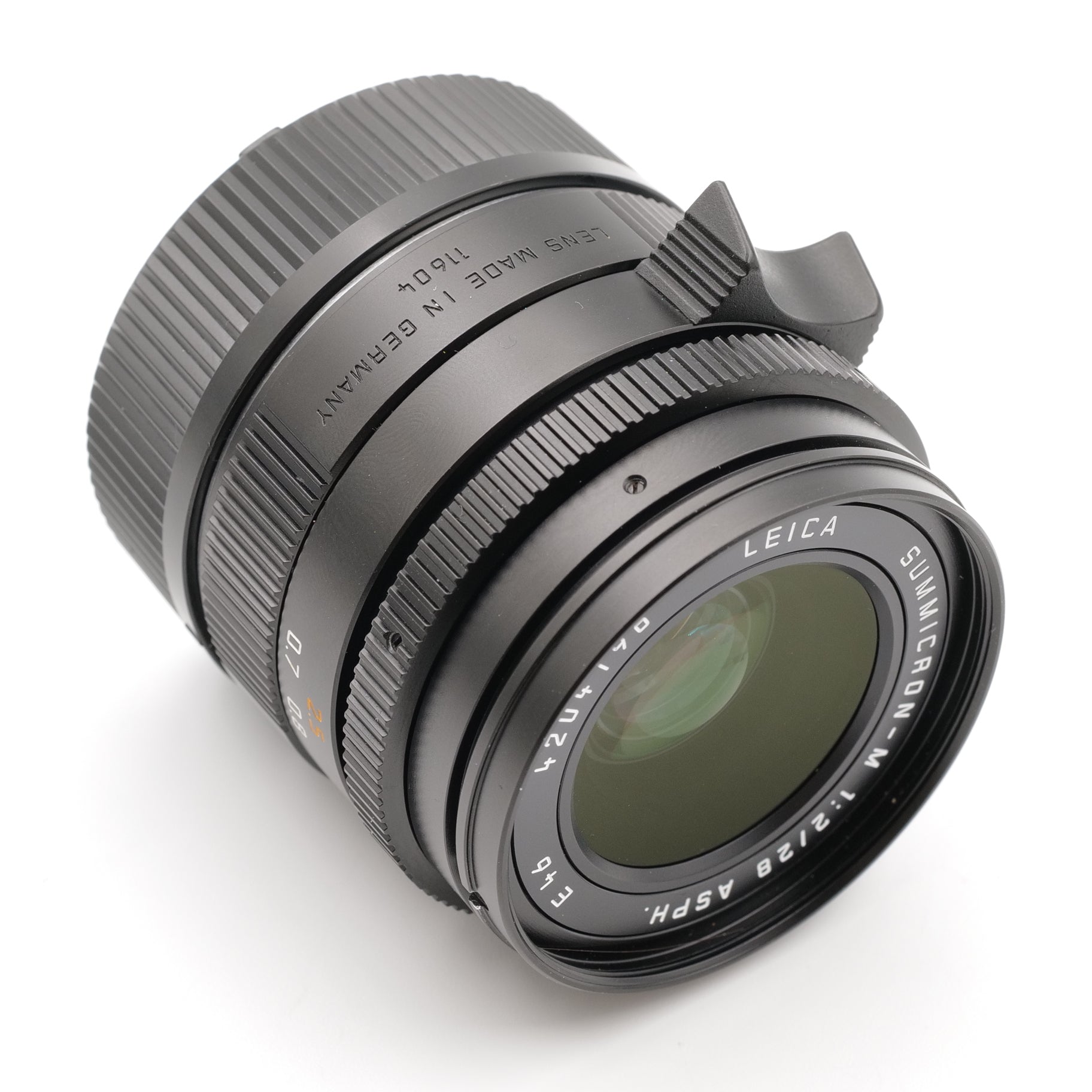 28mm f/2 Summicron-M ASPH. 4204196