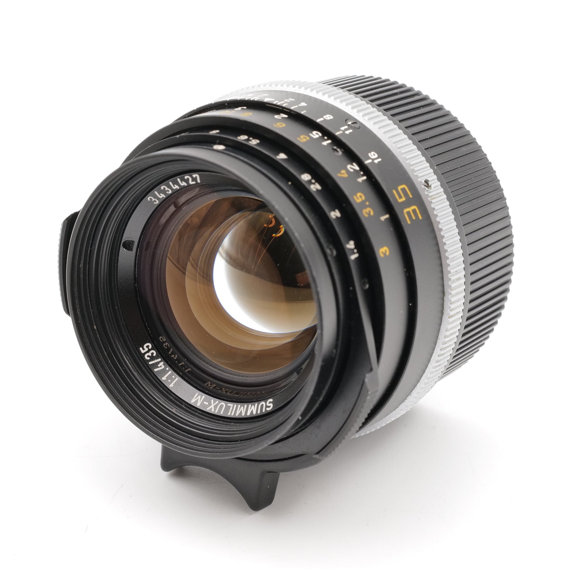 35mm f/1.4 Summilux-M. 3434427