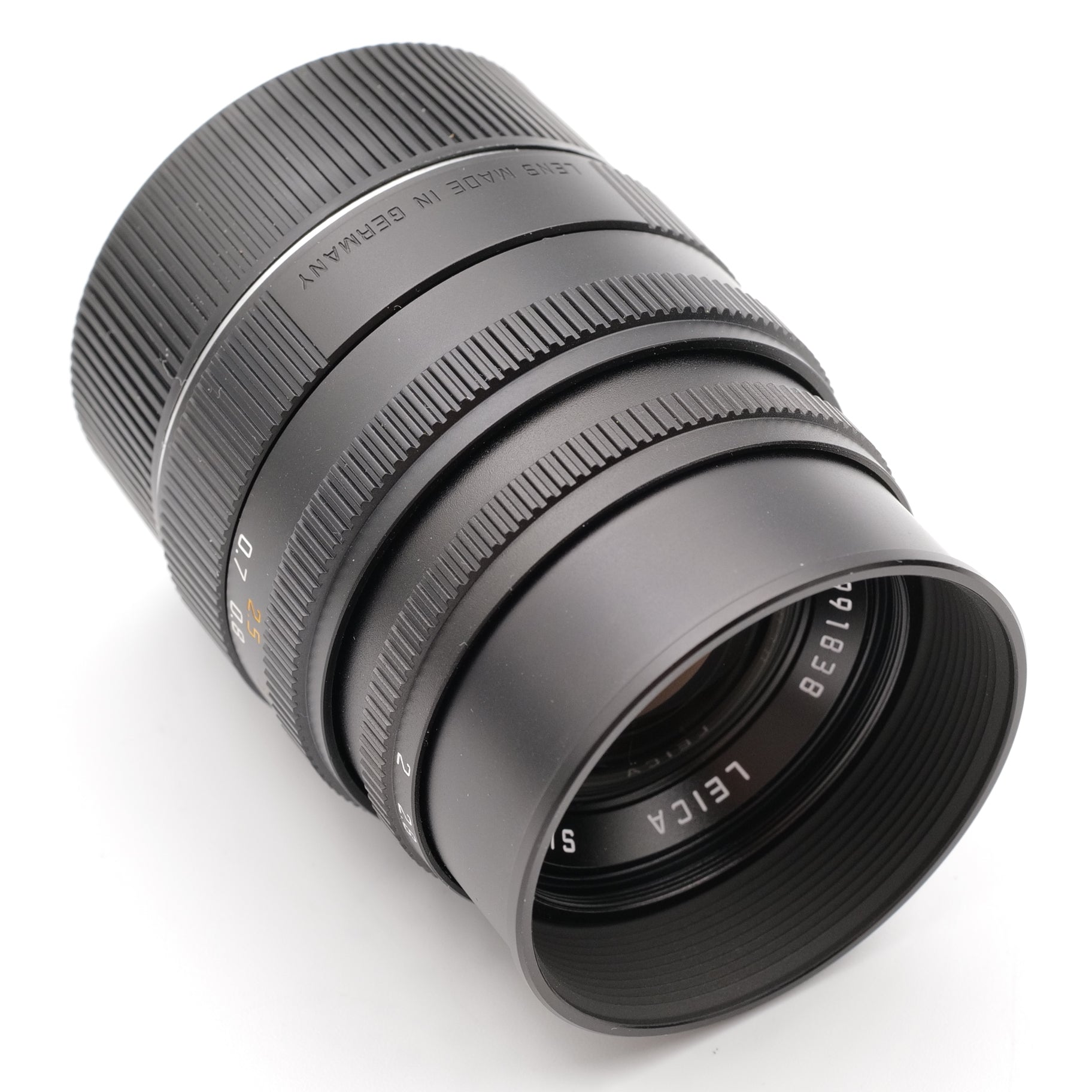 50mm f/2 Summicron-M. 3991838
