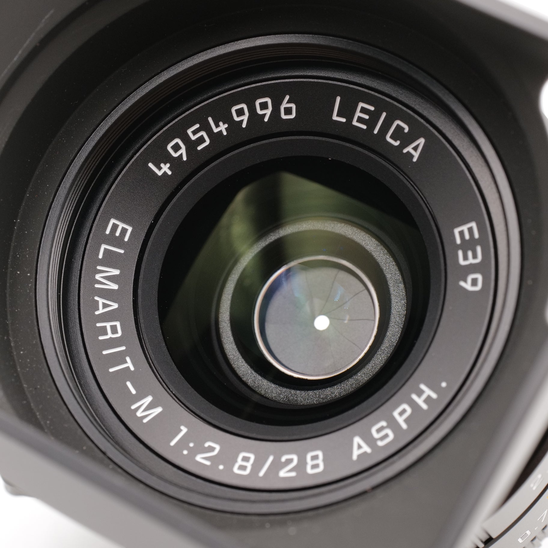 28mm f/2.8 Elmarit-M ASPH. 4954996