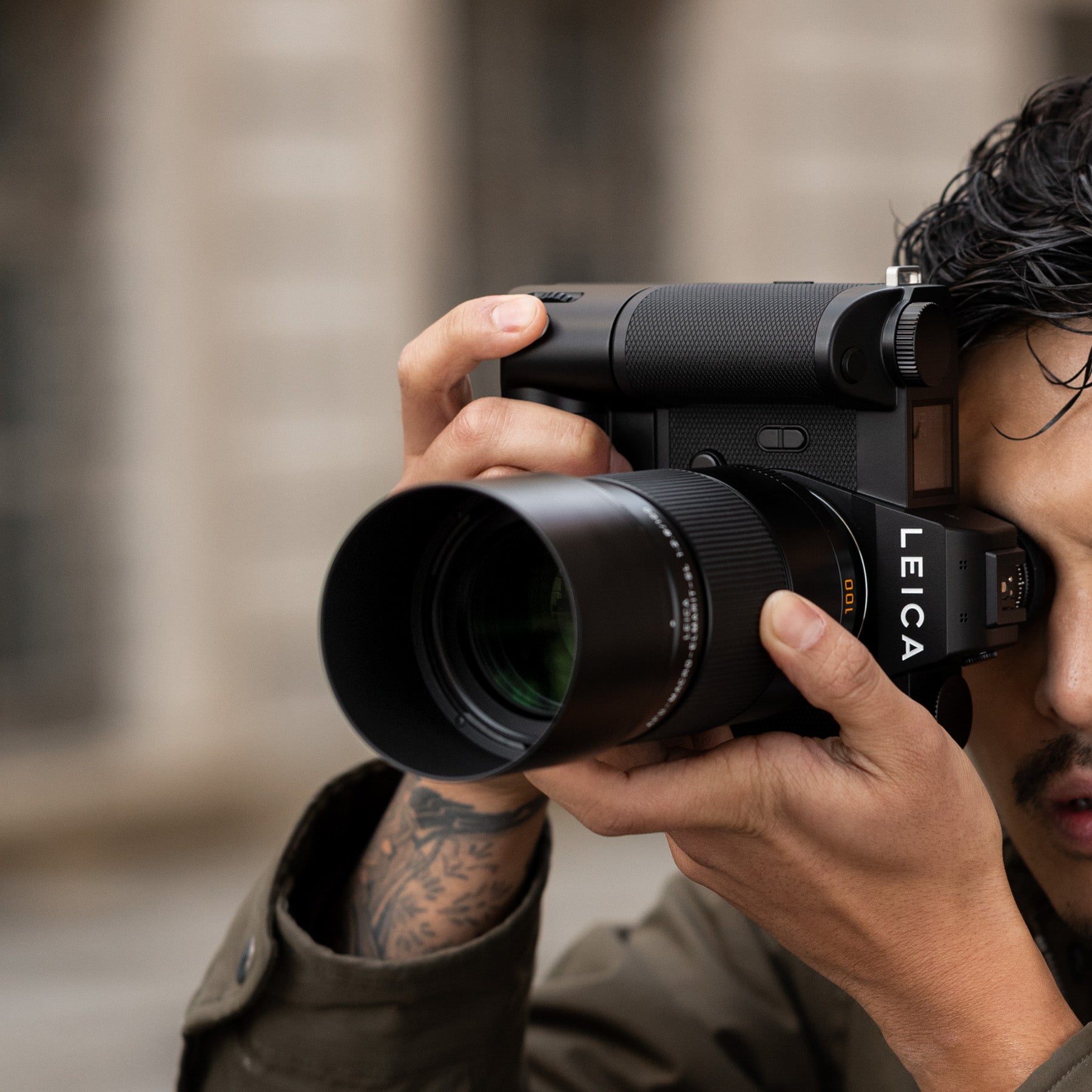 APO-MACRO-ELMARIT-SL 100 f/2.8, black anodized finish
